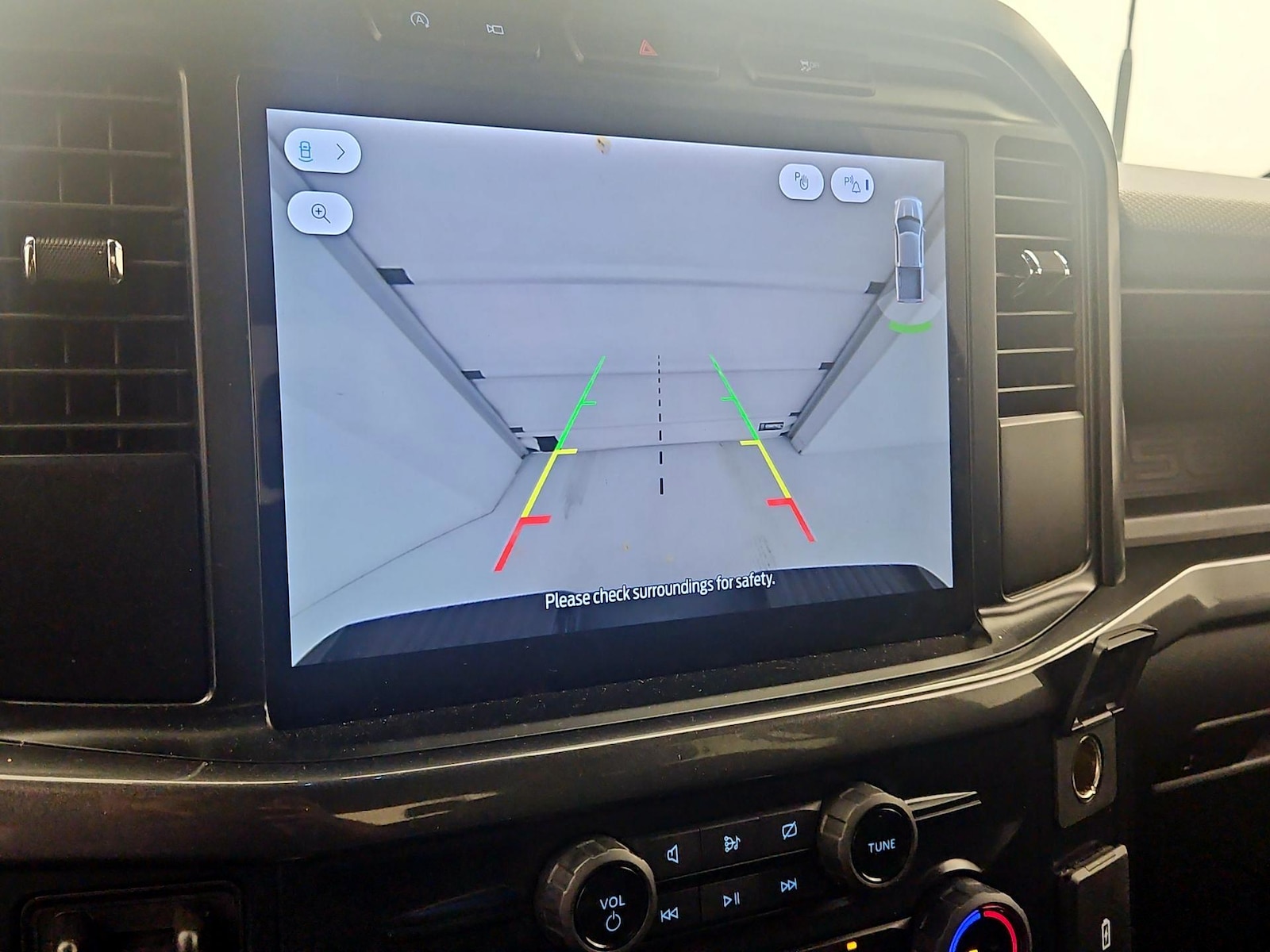 2024 Ford F-150 STX - Photo 16