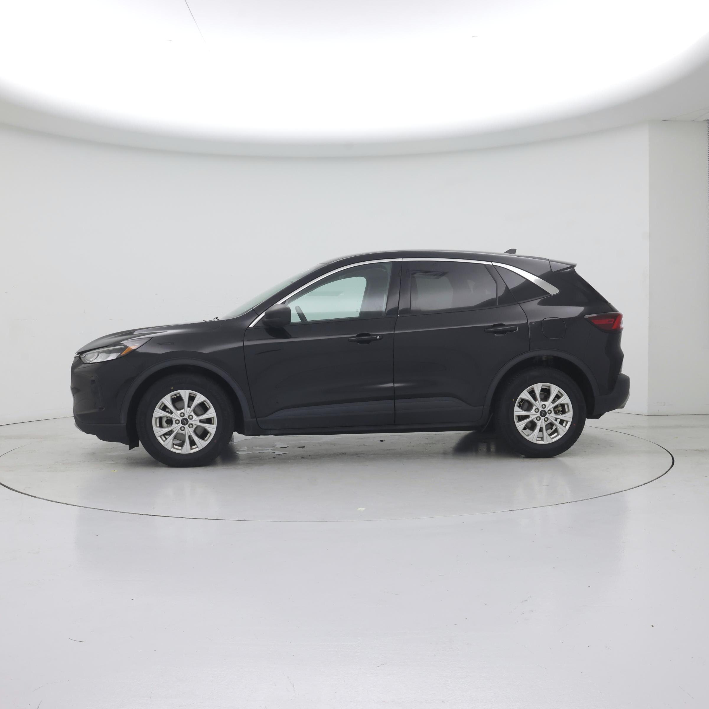Thumbnail: 2023 Ford Escape - 3