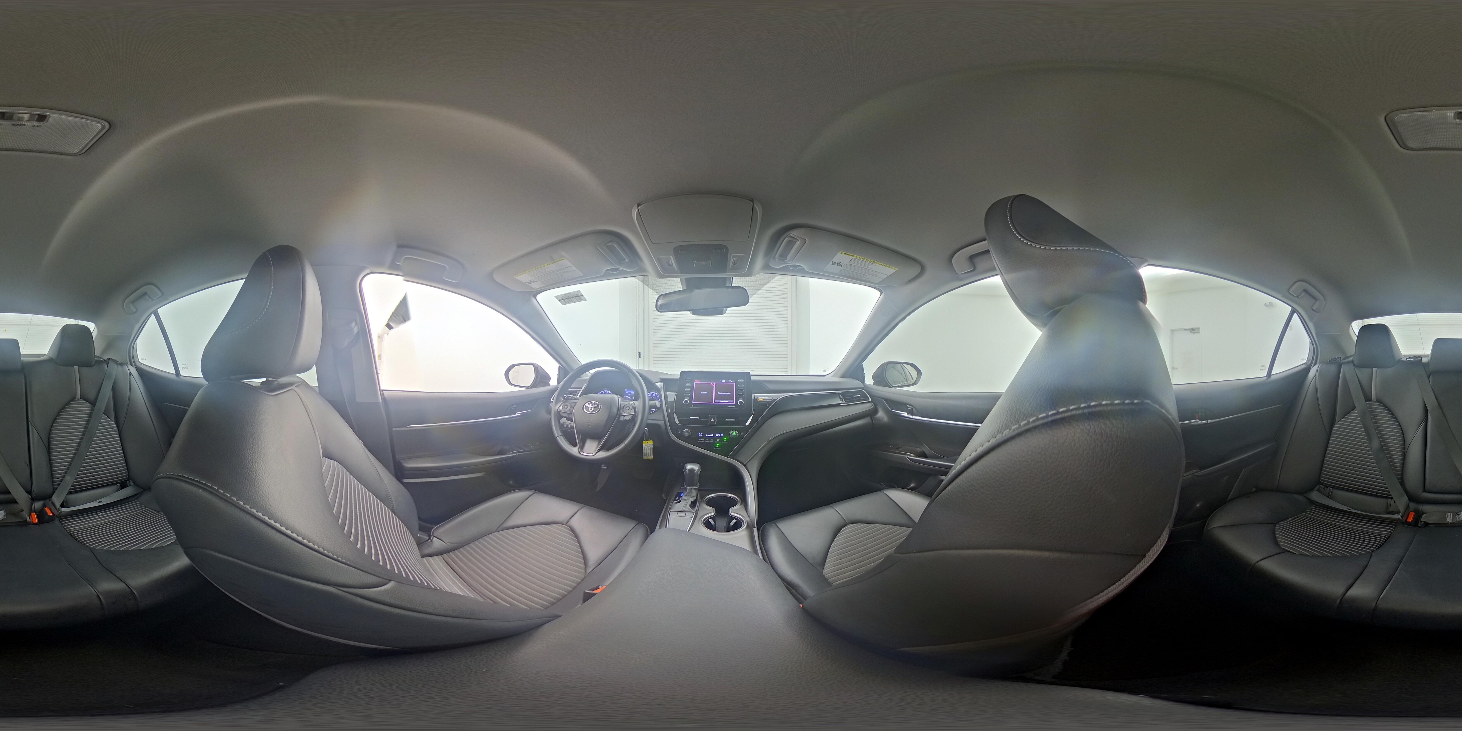 2023 Toyota Camry SE - Photo 25
