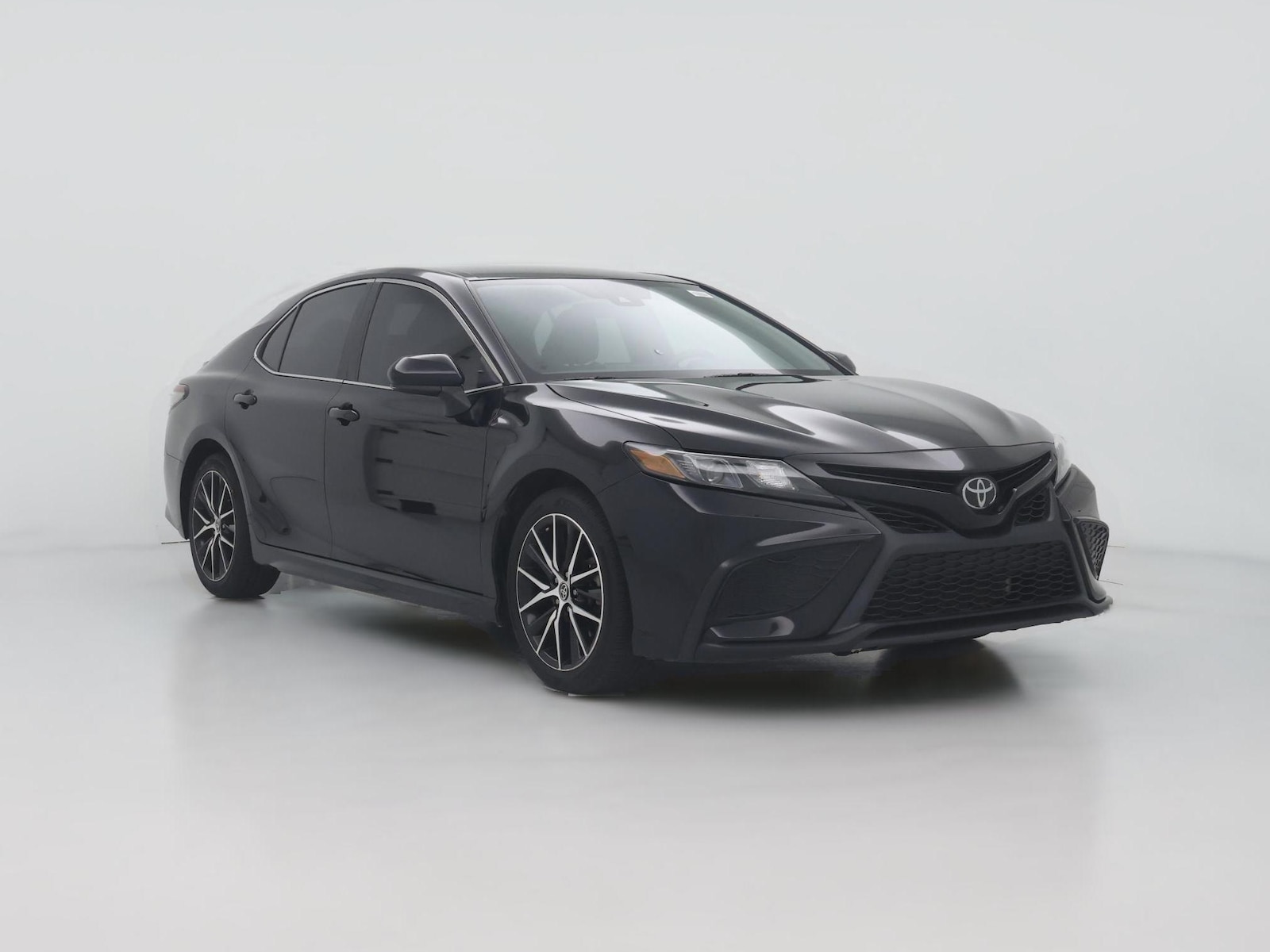 2023 Toyota Camry SE - Photo 1