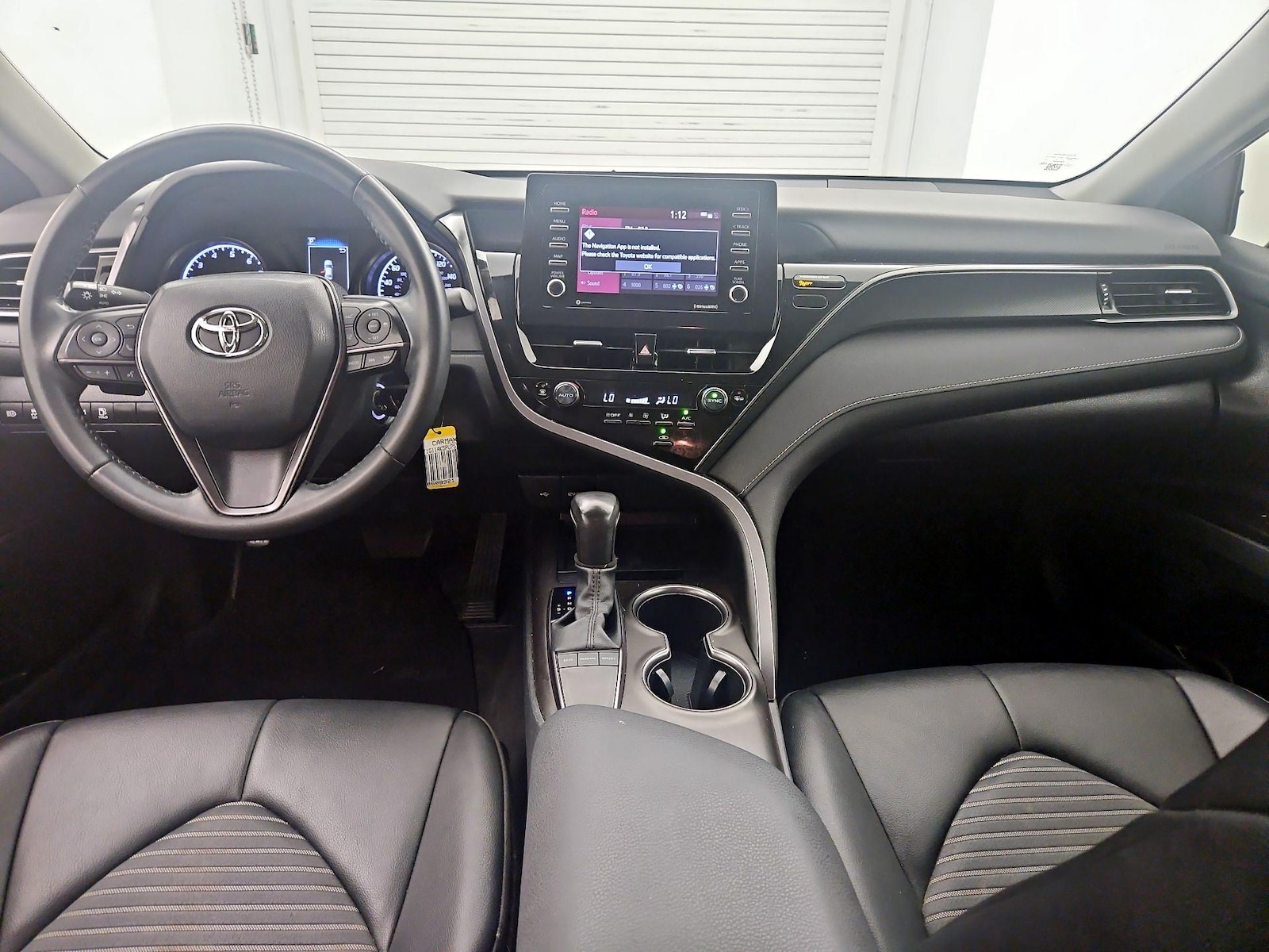 2023 Toyota Camry SE - Photo 10