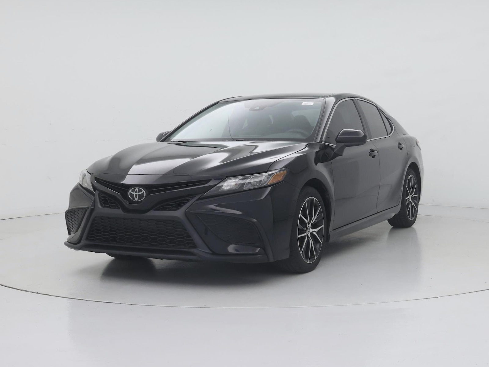 2023 Toyota Camry SE - Photo 5