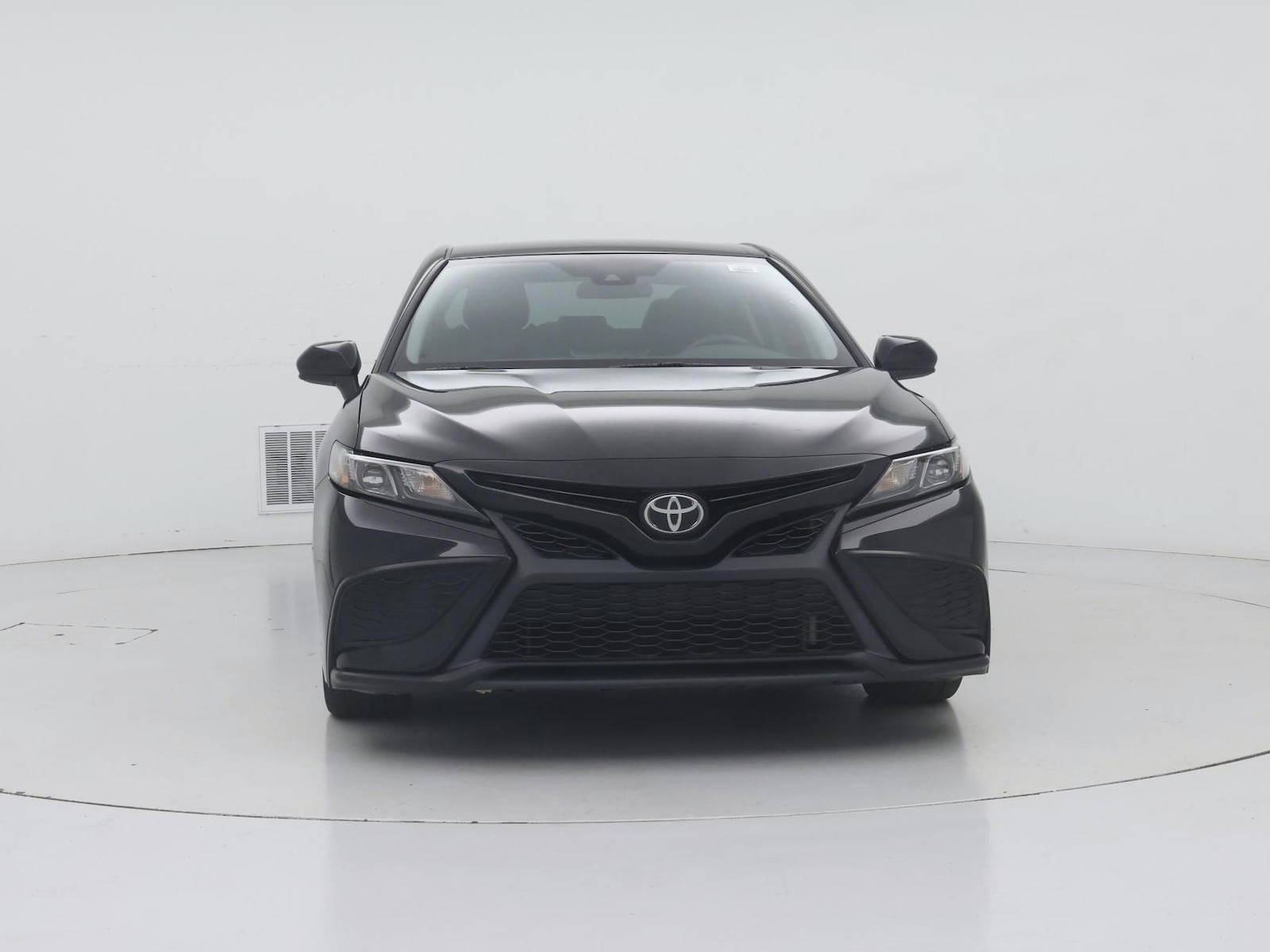 2023 Toyota Camry SE - Photo 6