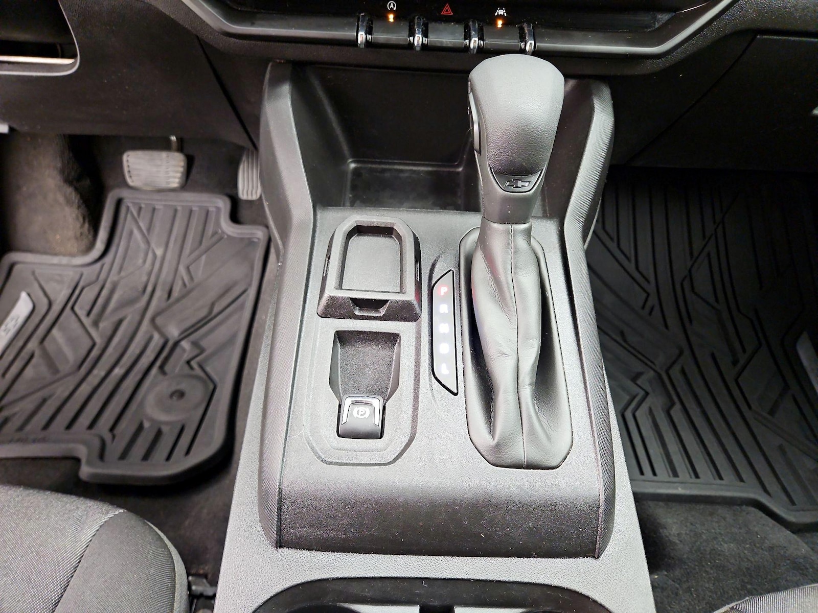 2024 Chevrolet Colorado Work Truck - Photo 16