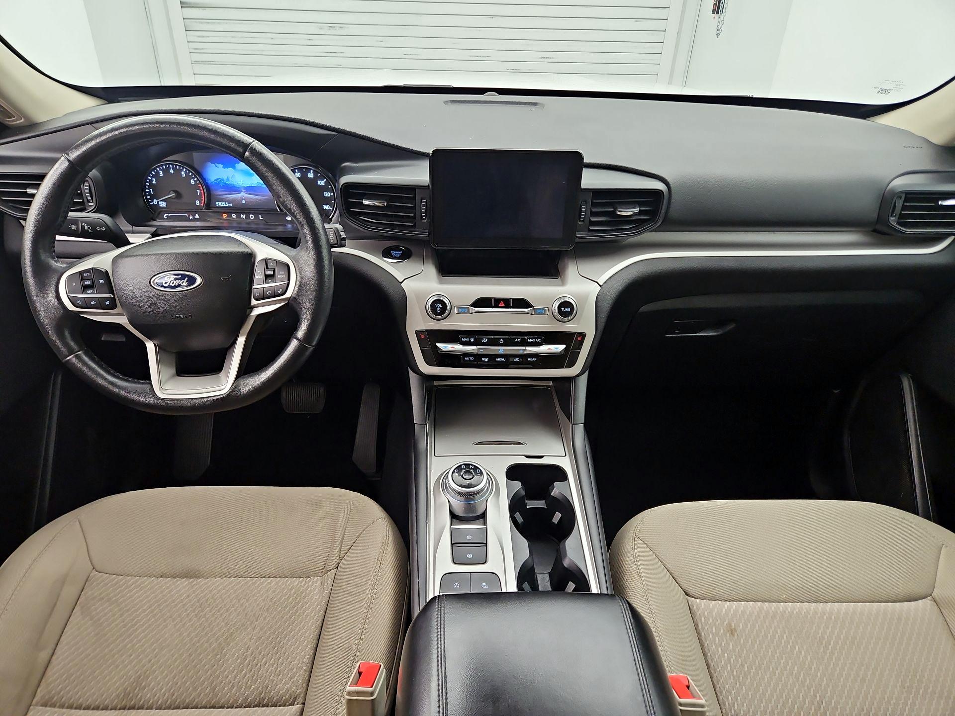 Thumbnail: 2023 Ford Explorer - 8