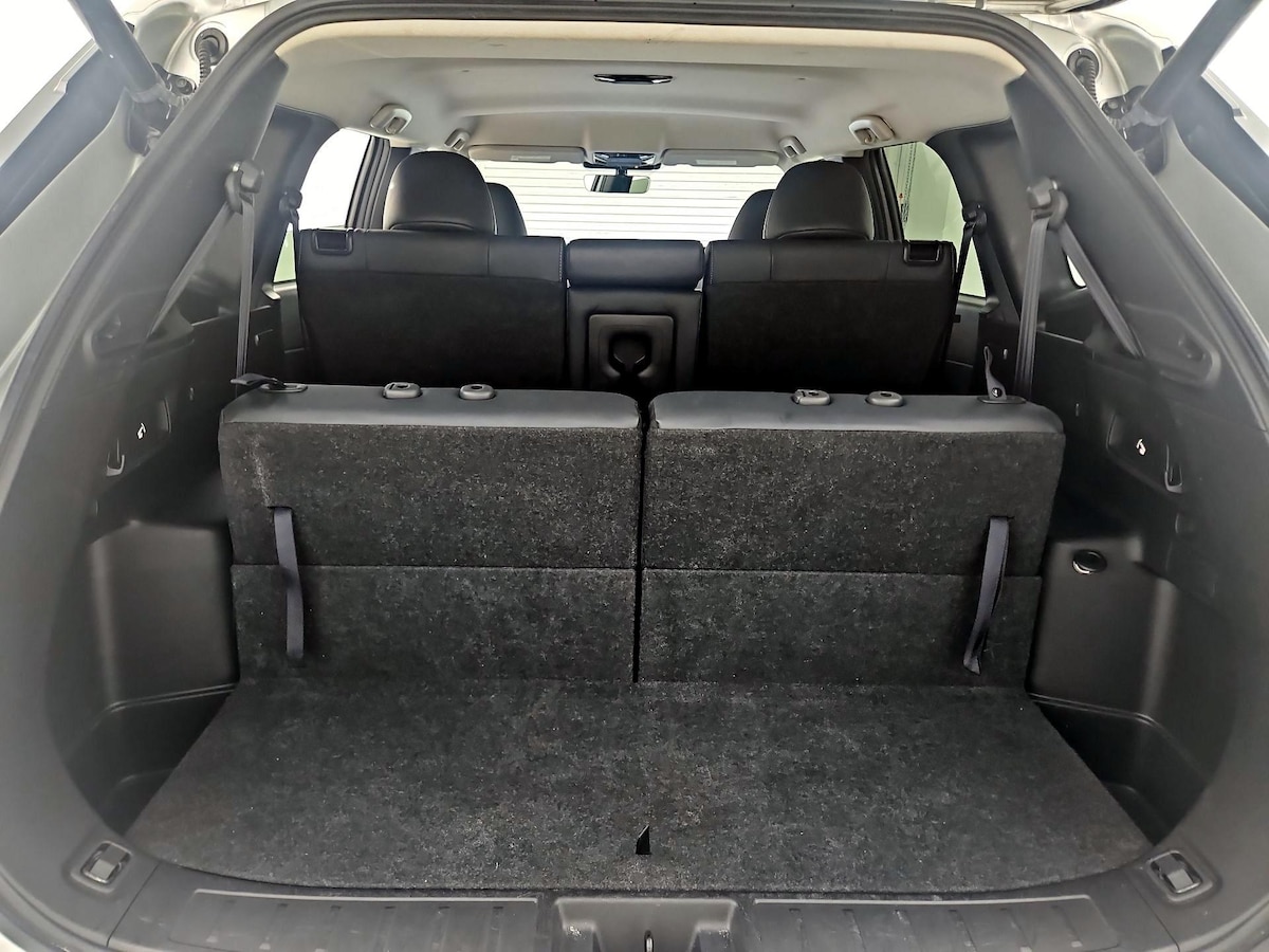 Trunk/Cargo (Seats Up)