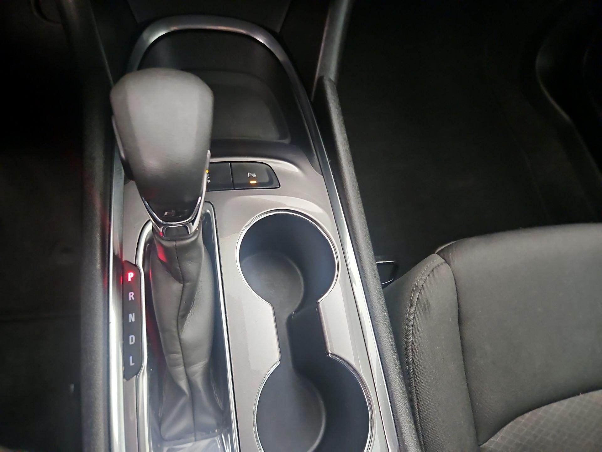 Thumbnail: 2021 Chevrolet Malibu - 15