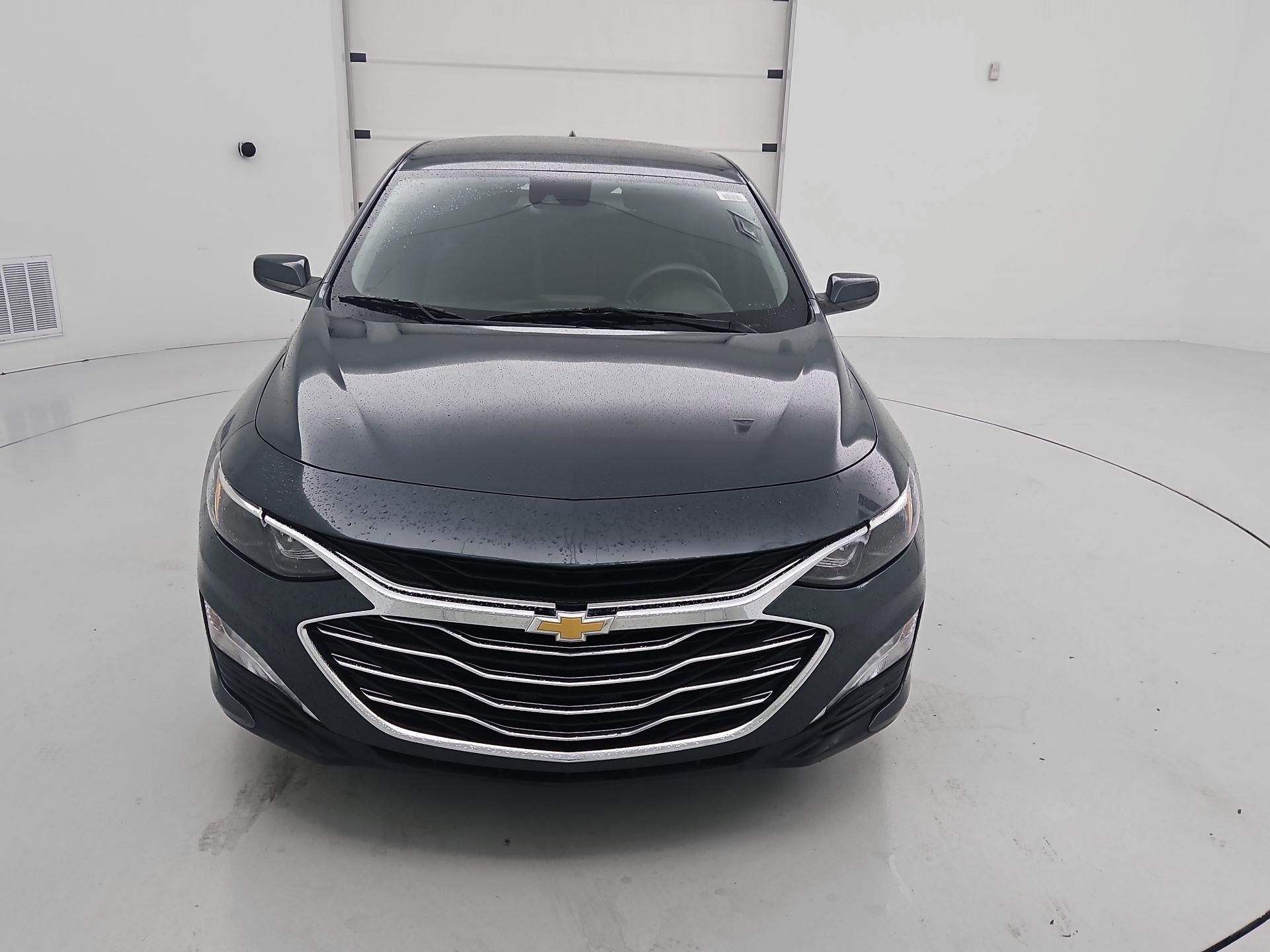 Thumbnail: 2021 Chevrolet Malibu - 2