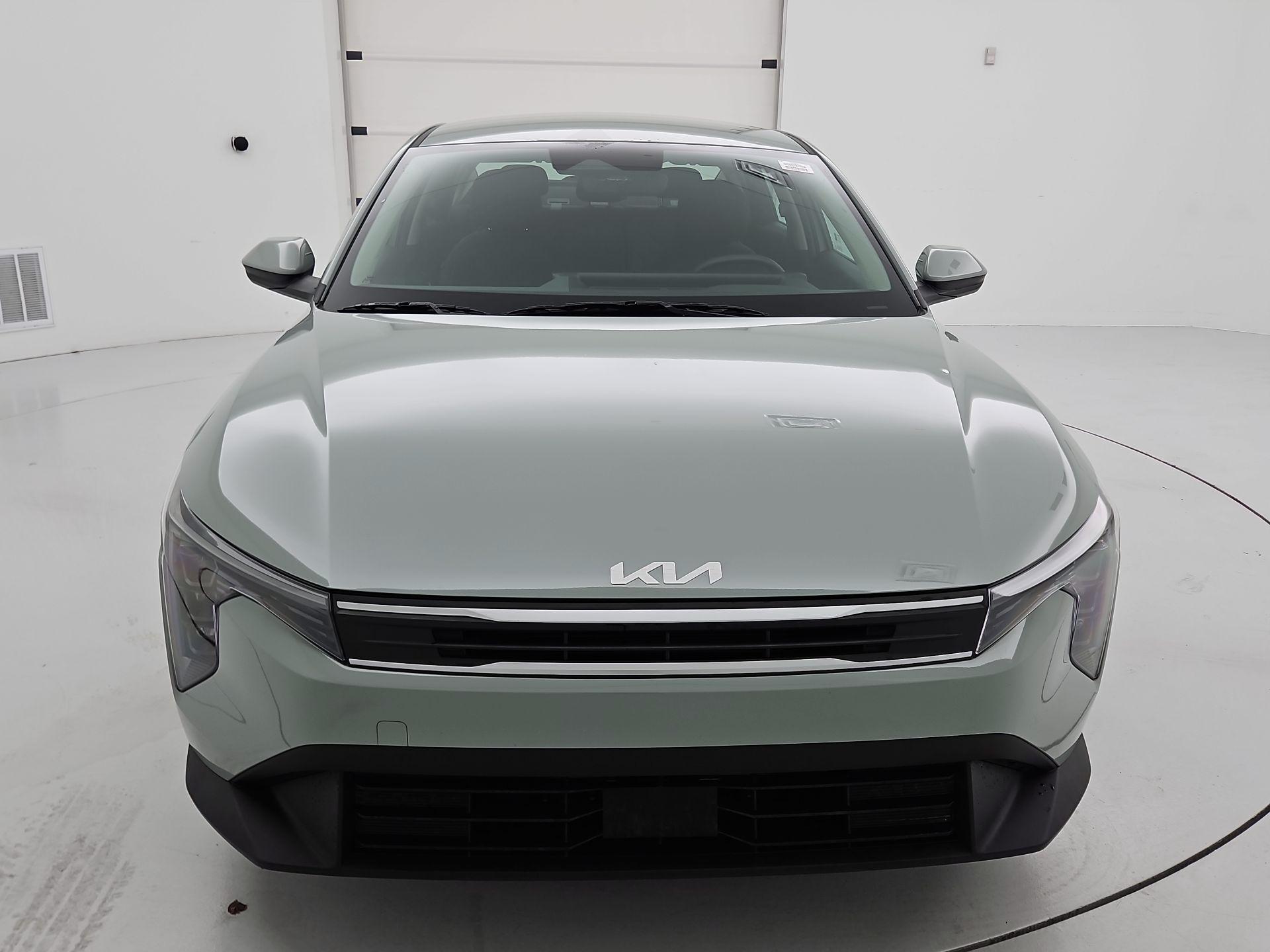 Thumbnail: 2025 Kia K4 - 2