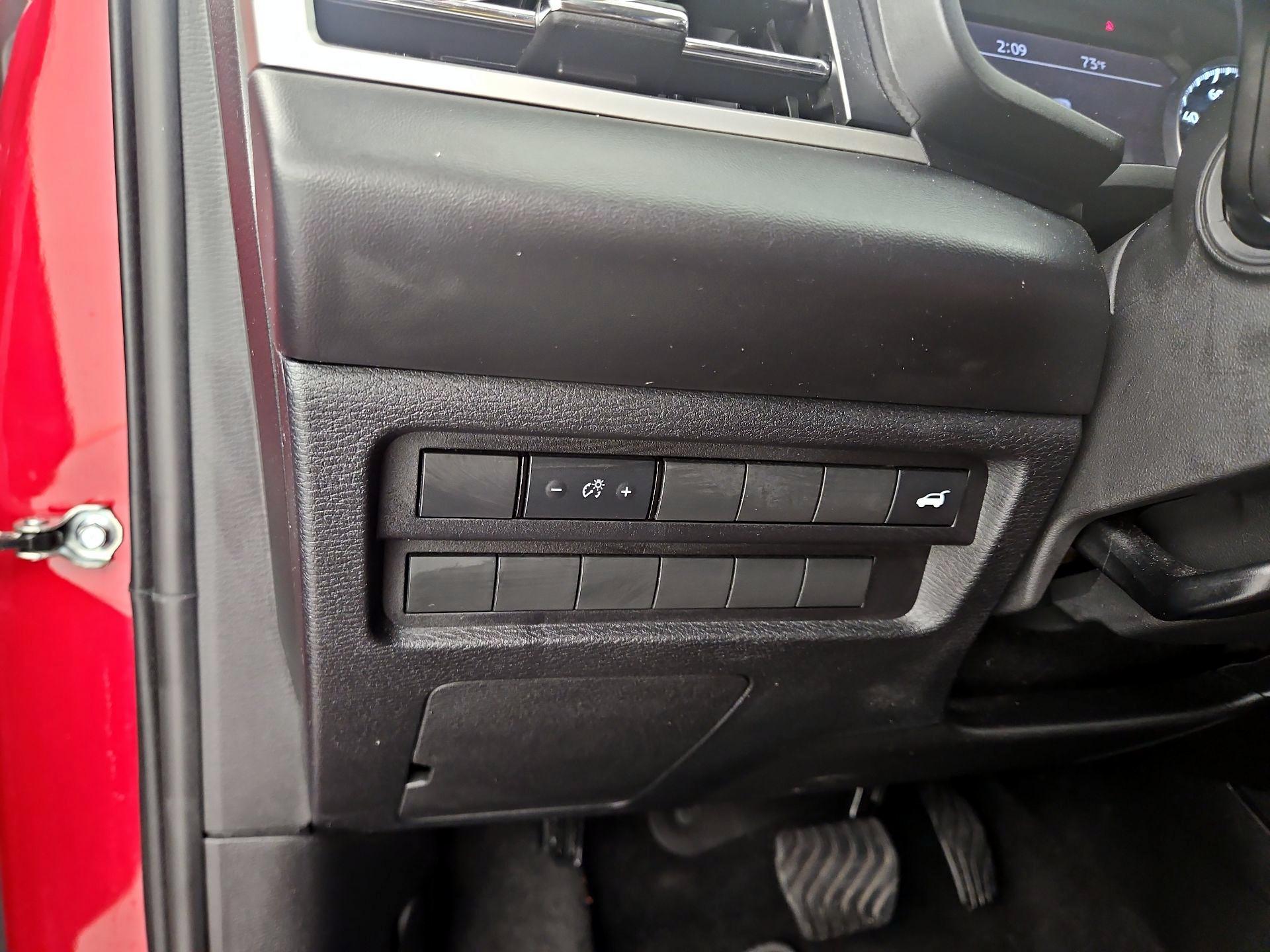 Thumbnail: 2025 Mitsubishi Outlander - 11