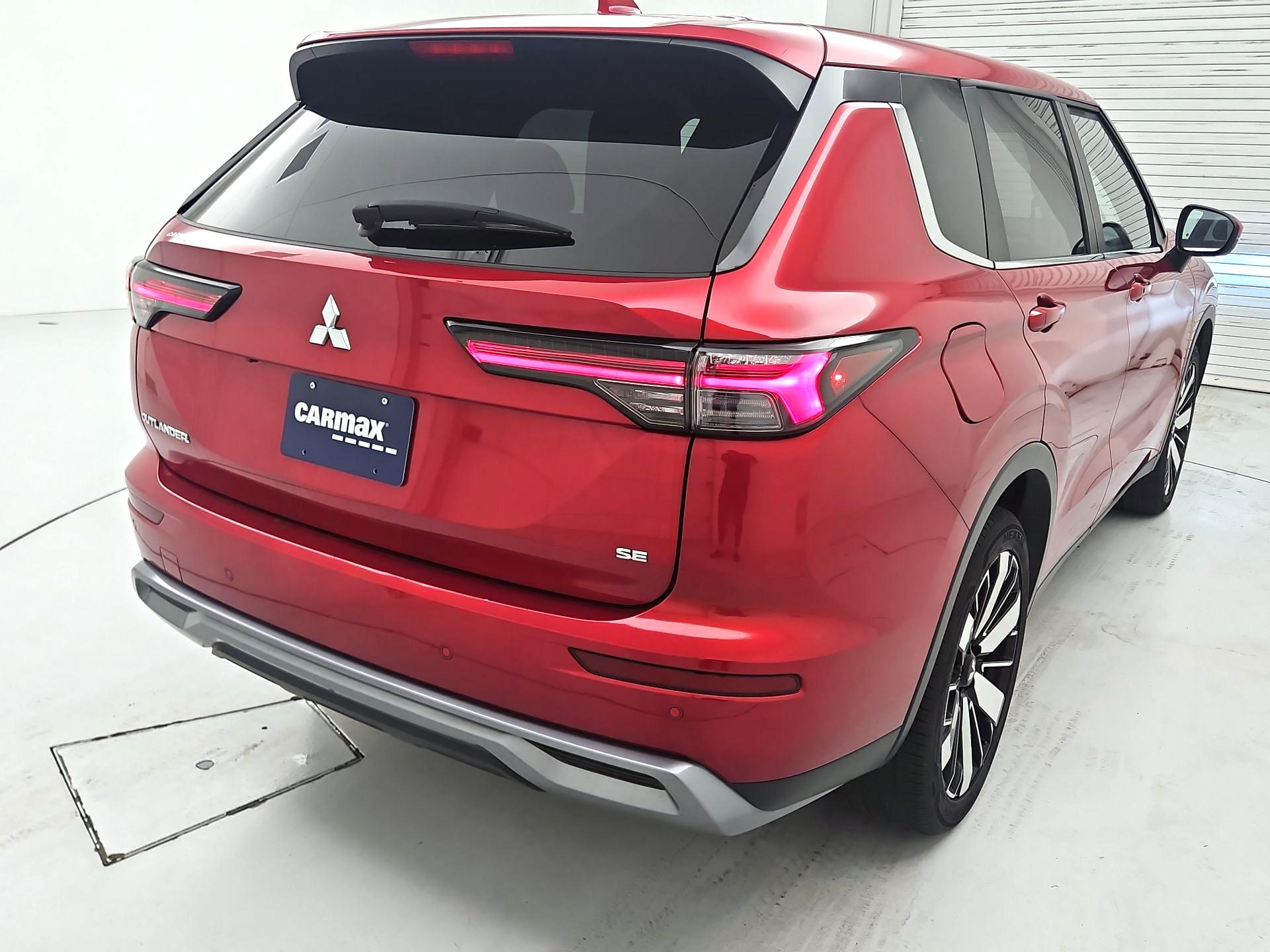 Thumbnail: 2025 Mitsubishi Outlander - 5