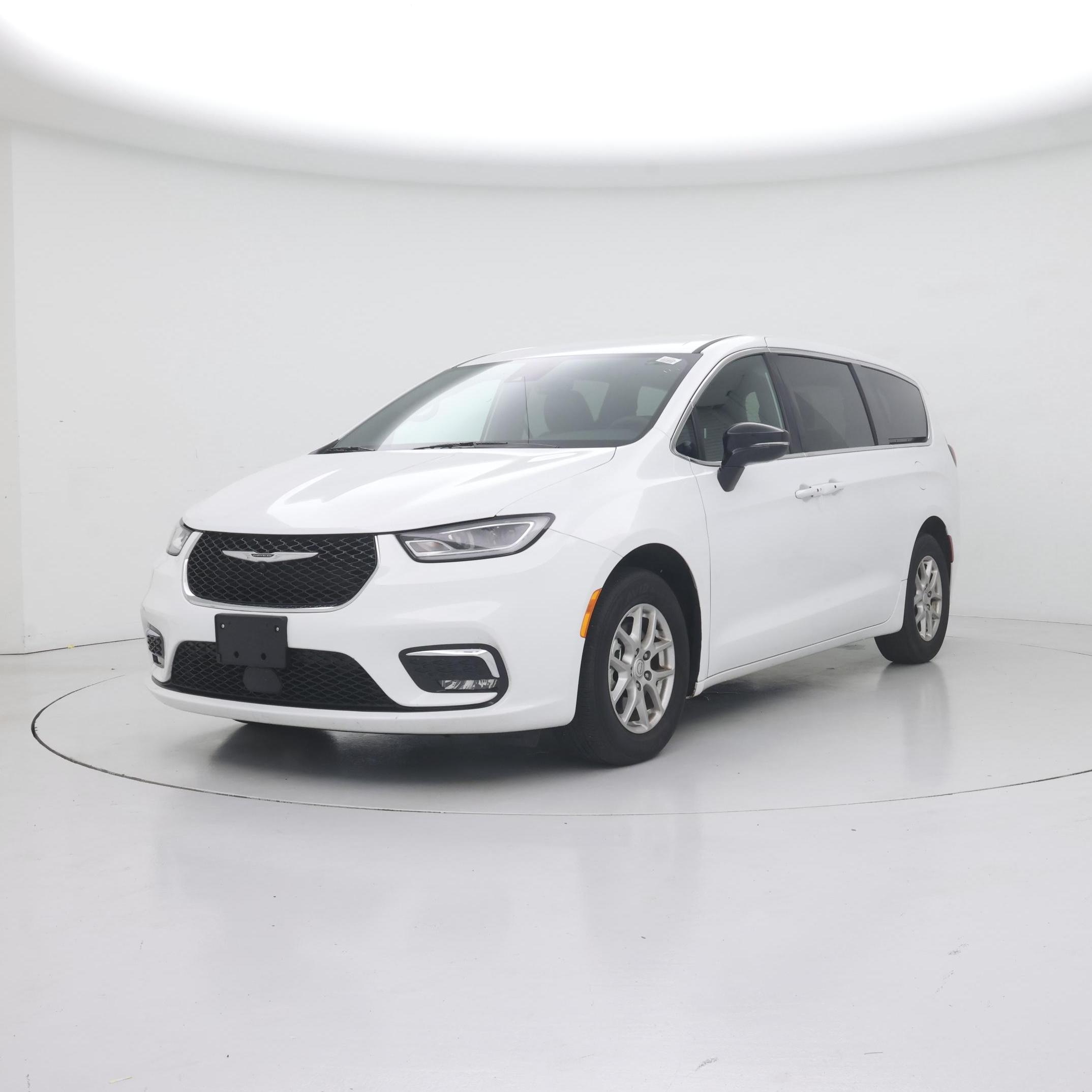 Thumbnail: 2025 Chrysler Pacifica - 4