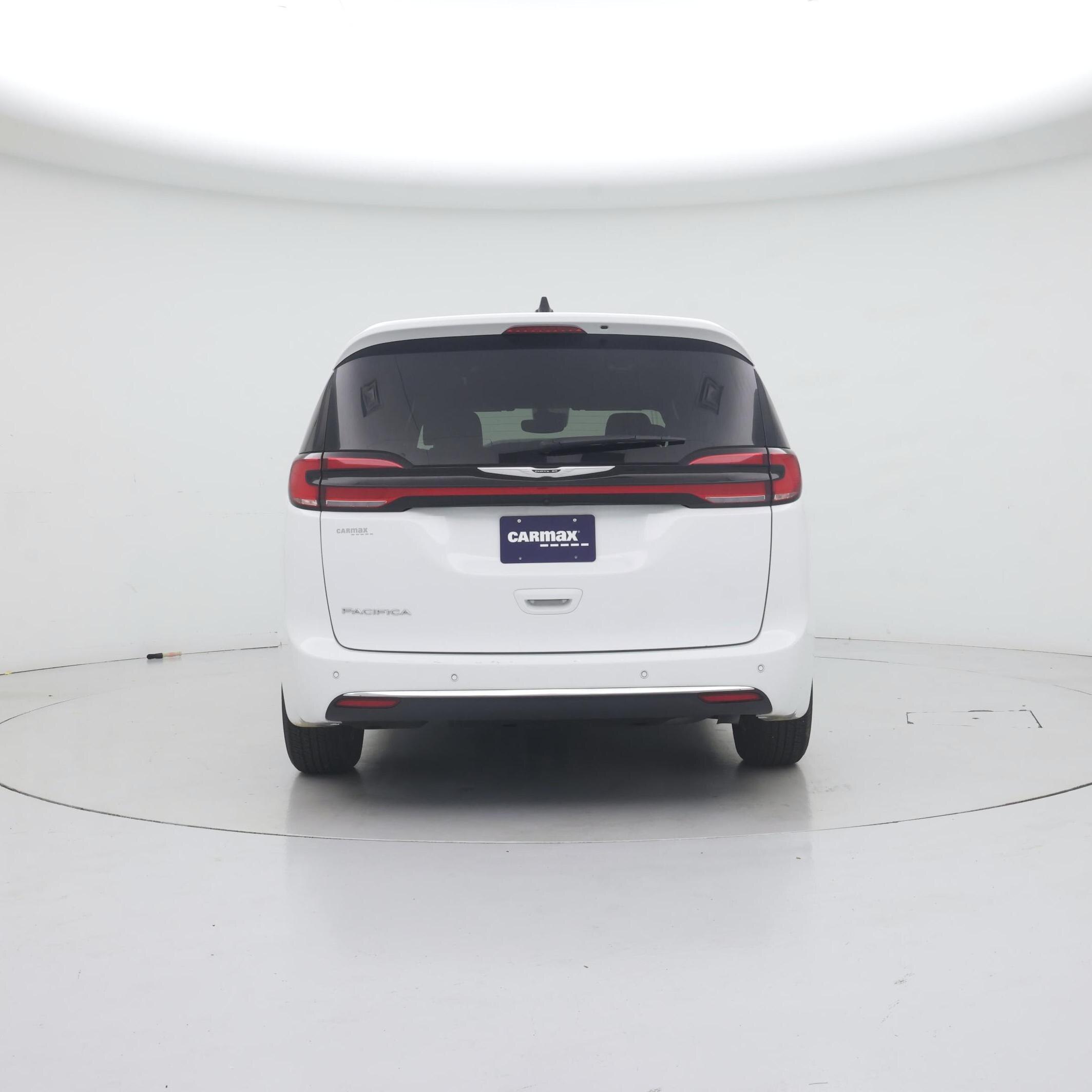 Thumbnail: 2025 Chrysler Pacifica - 6