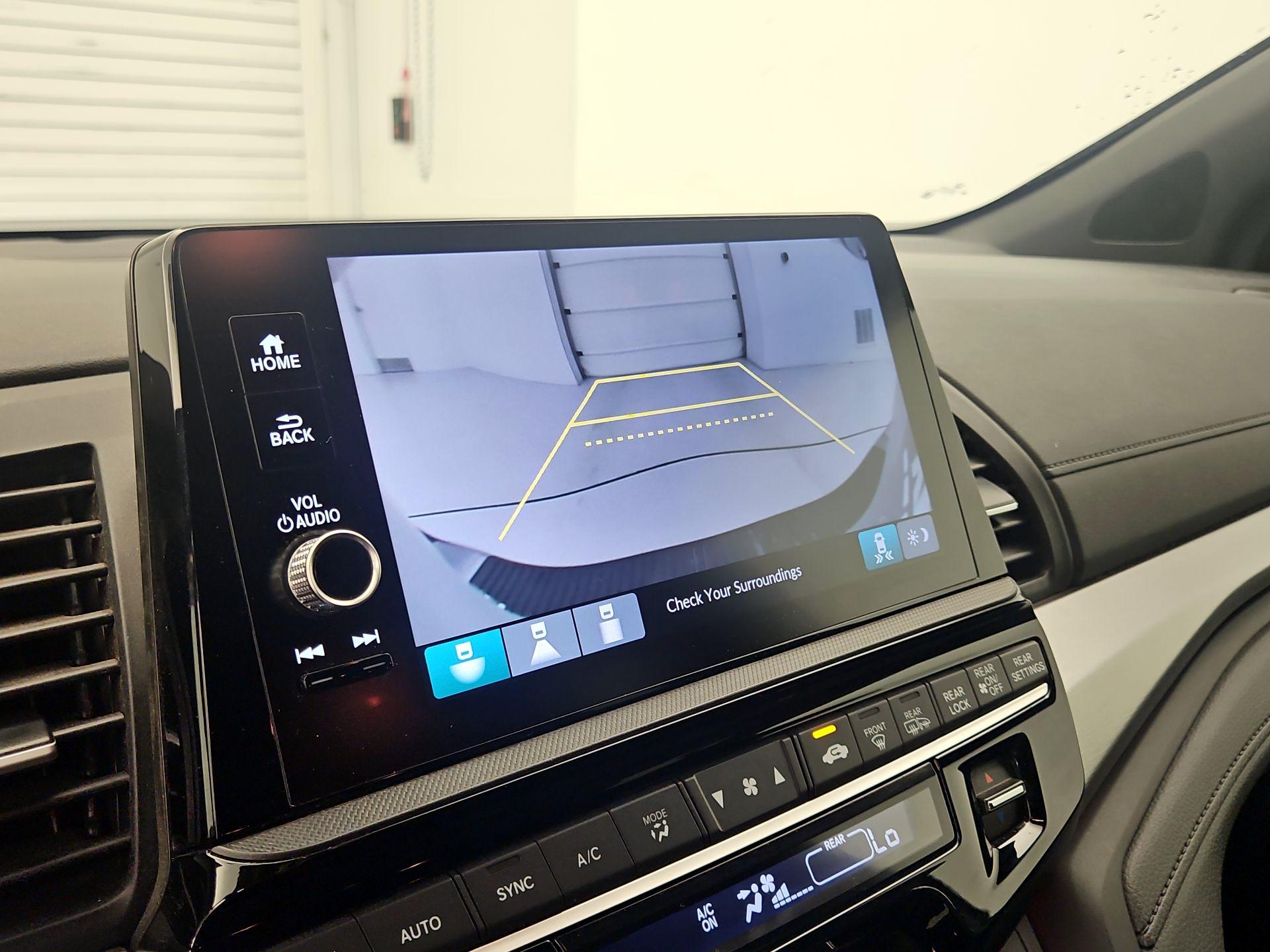 Thumbnail: 2025 Honda Odyssey - 12