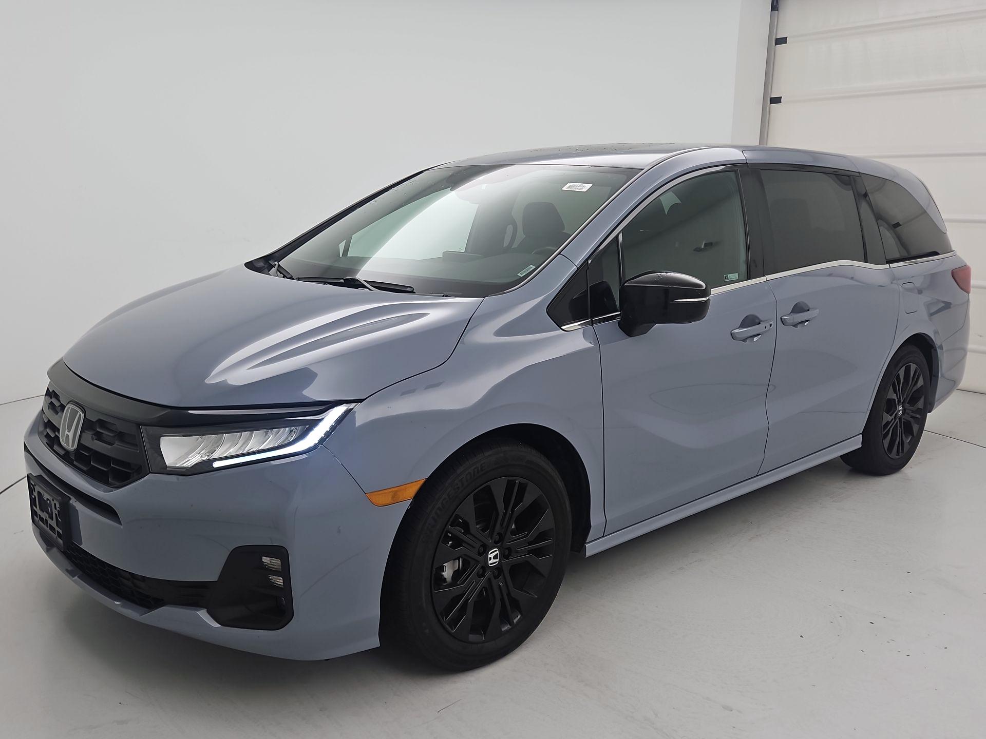 Thumbnail: 2025 Honda Odyssey - 3