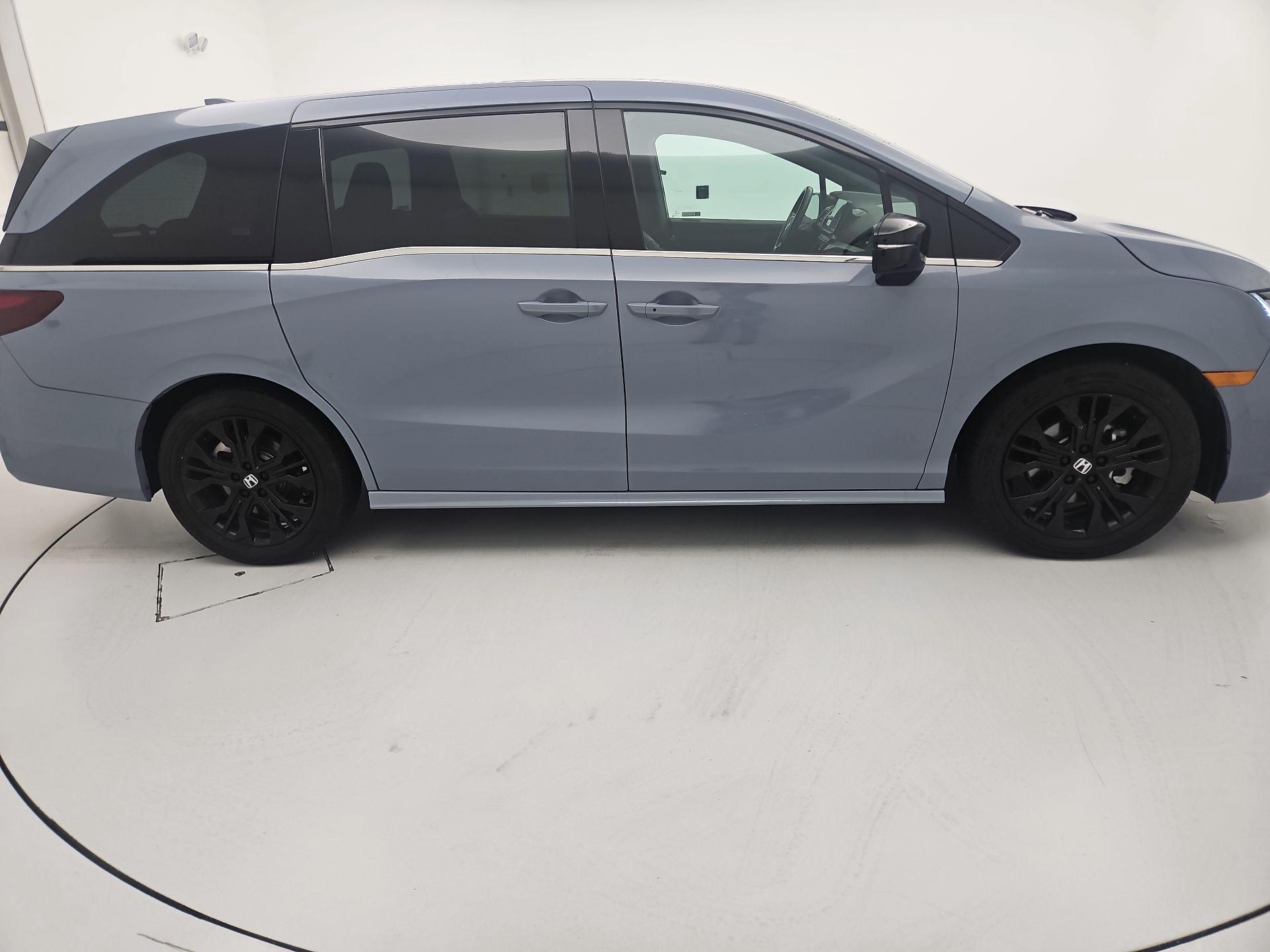 Thumbnail: 2025 Honda Odyssey - 4