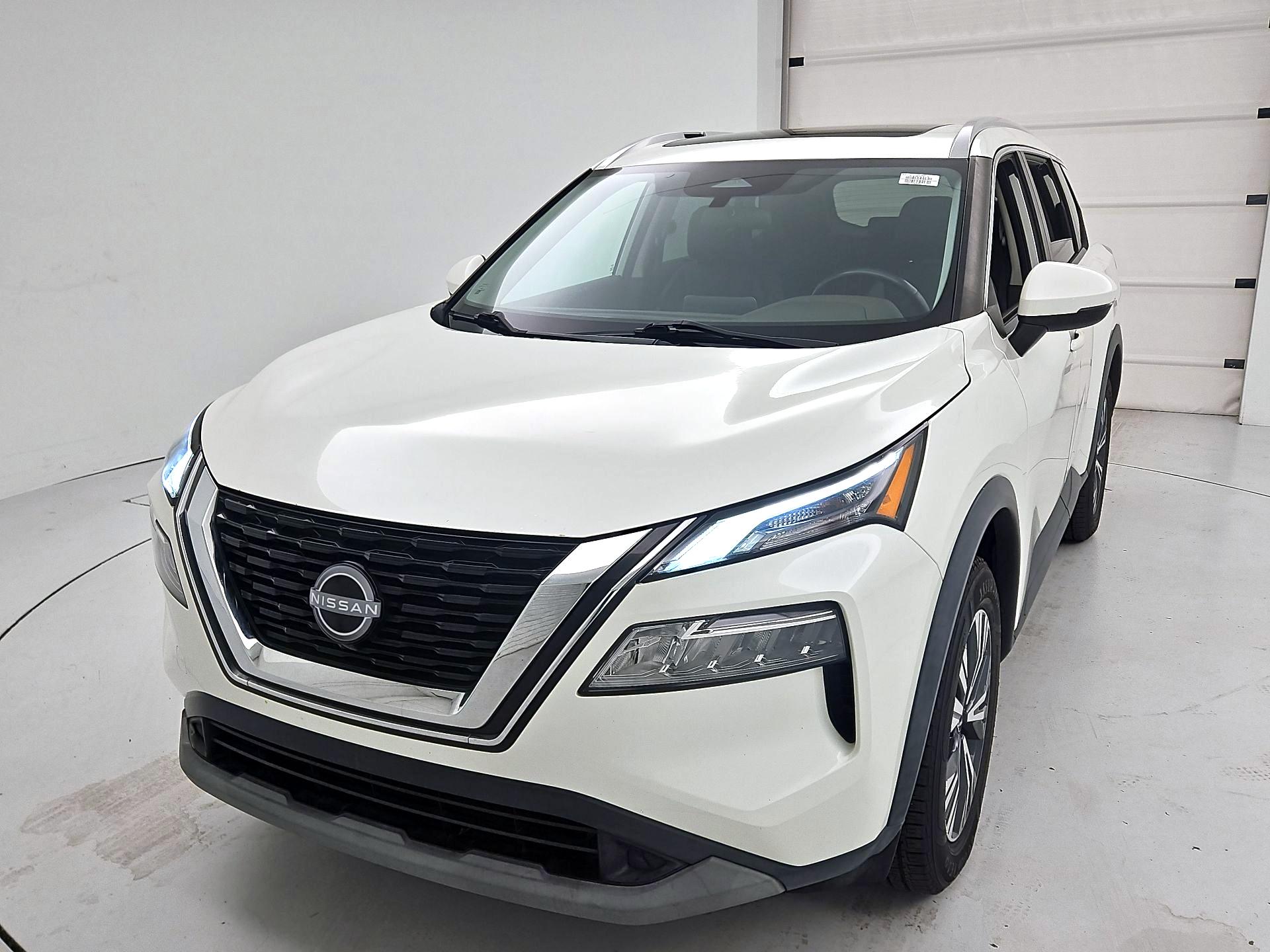 Thumbnail: 2022 Nissan Rogue - 3
