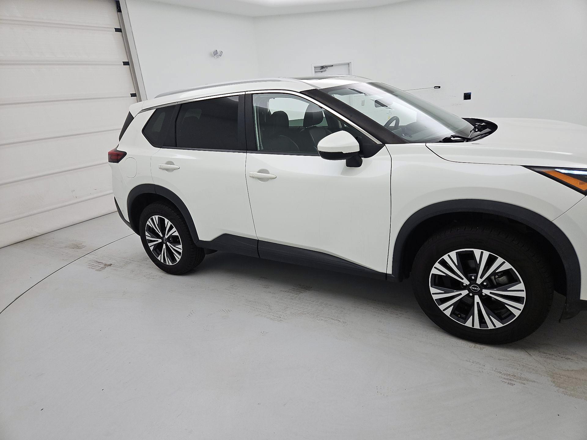Thumbnail: 2022 Nissan Rogue - 4