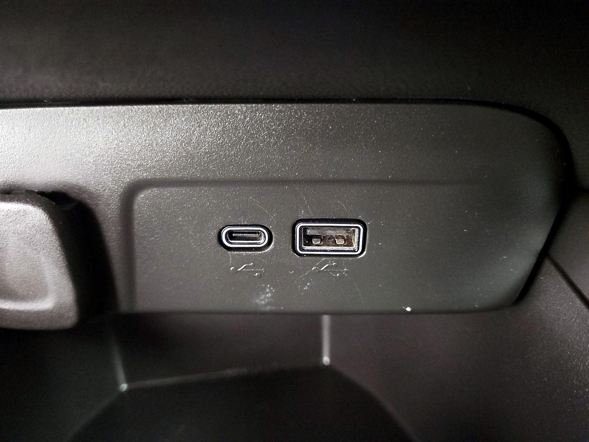 Thumbnail: 2024 Chevrolet Trax - 16