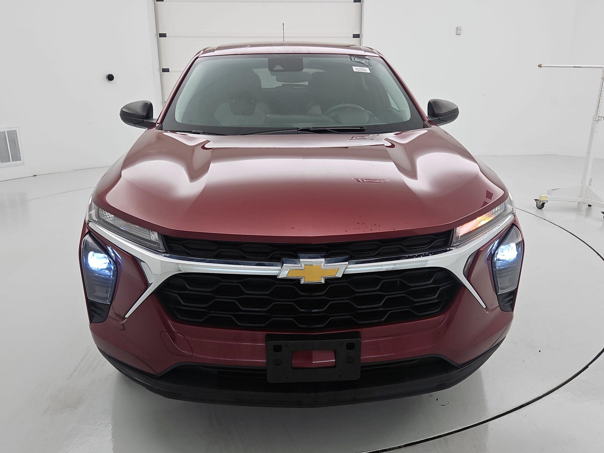 Thumbnail: 2024 Chevrolet Trax - 2