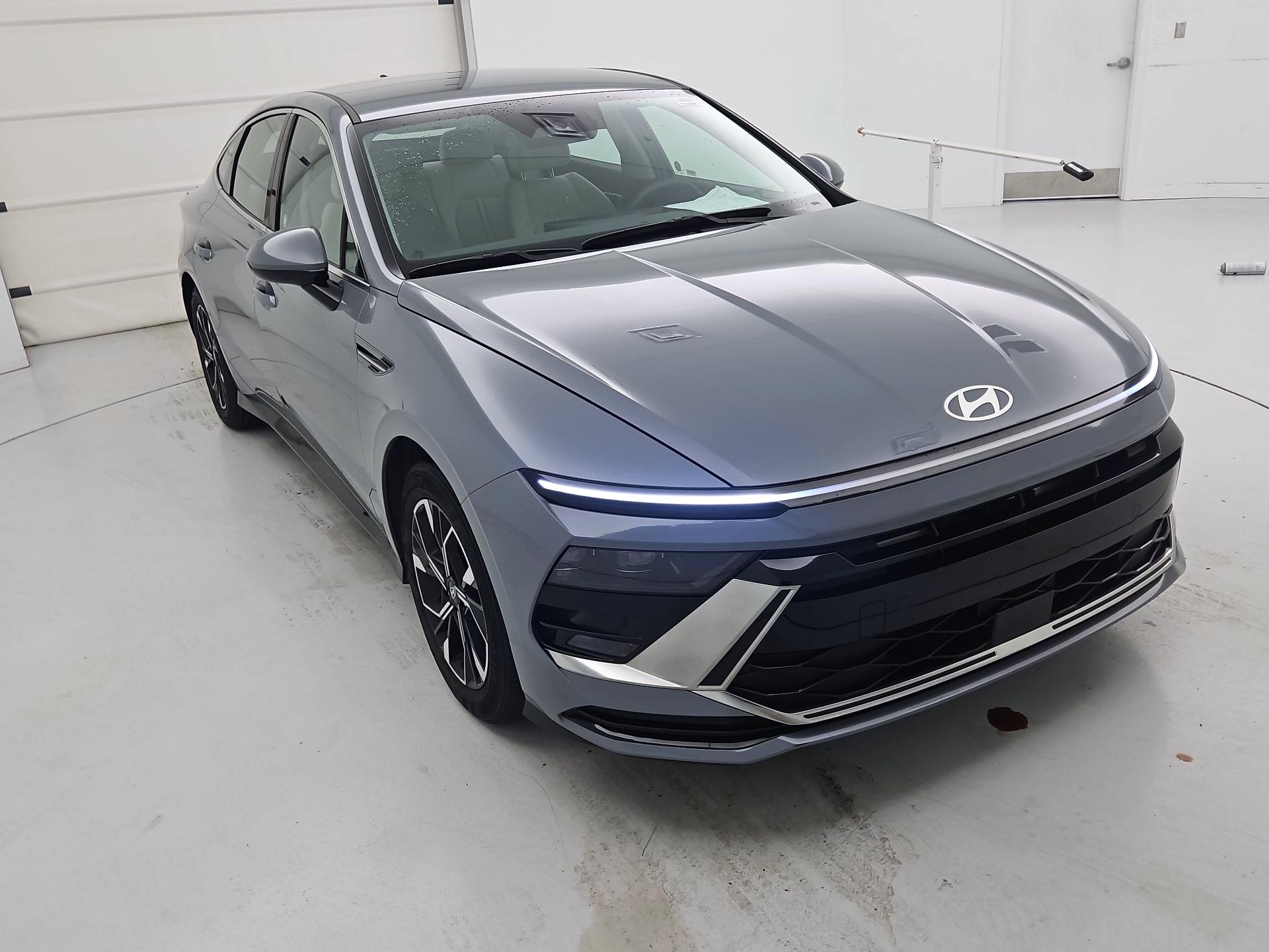 Thumbnail: 2025 Hyundai Sonata - 1