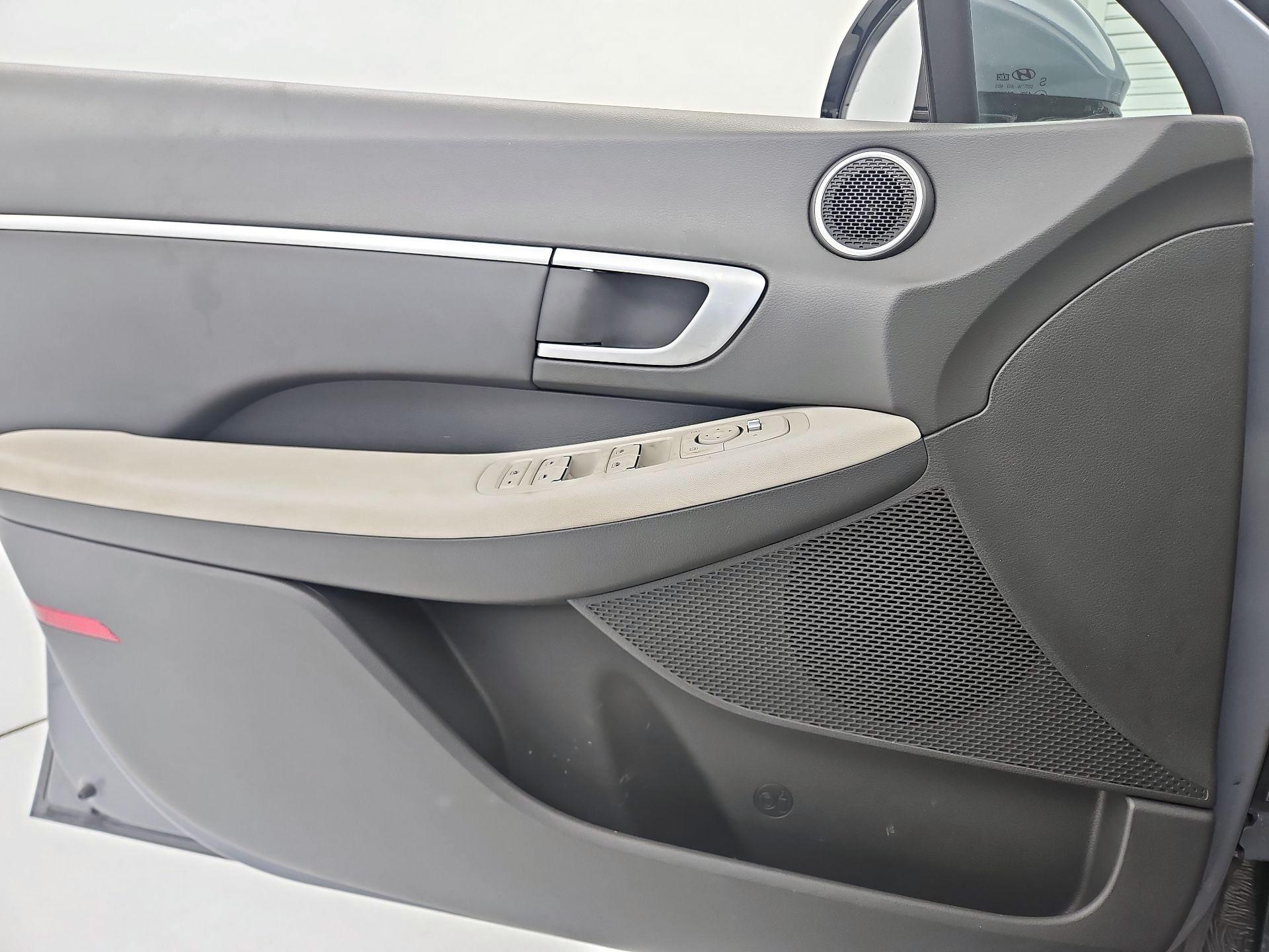 Thumbnail: 2025 Hyundai Sonata - 10