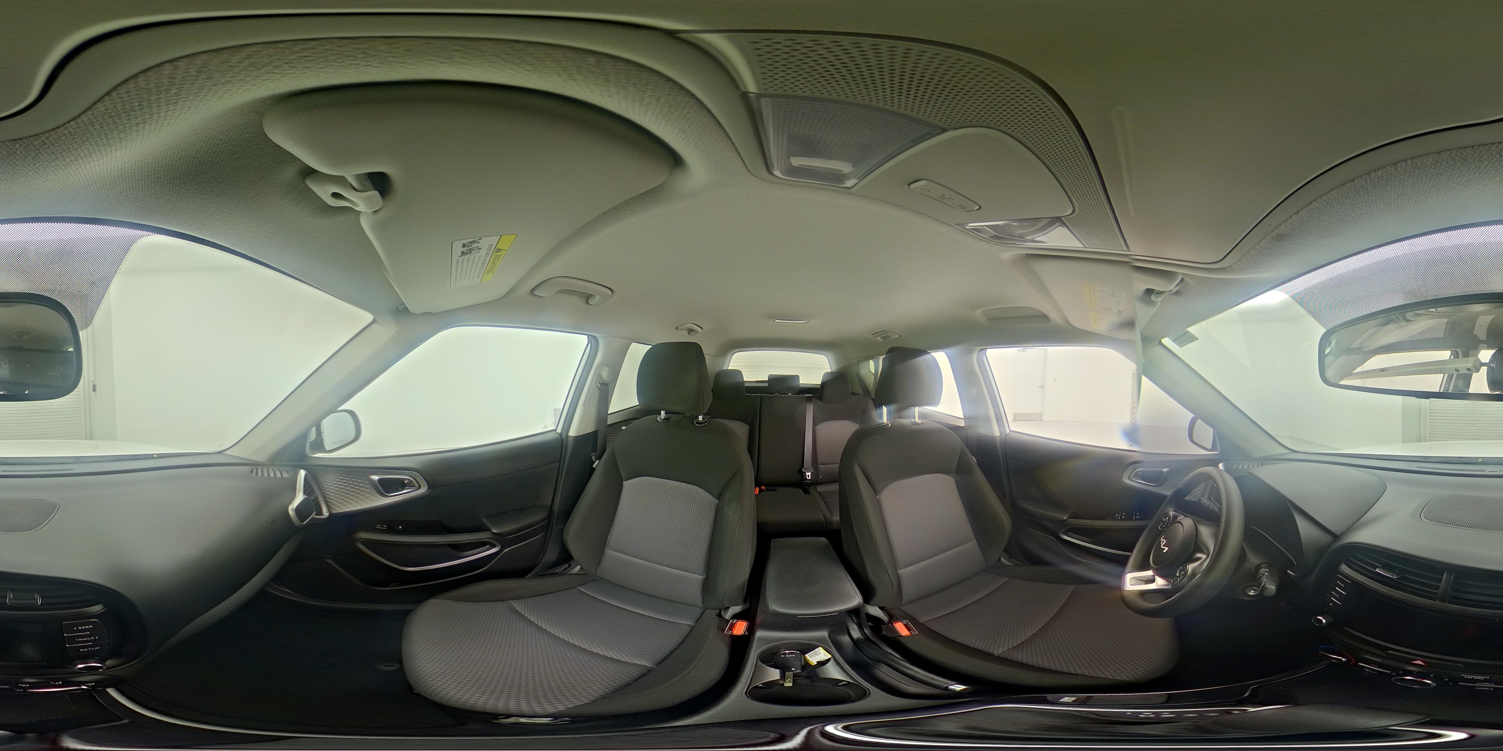 2022 Kia Soul LX - Photo 22