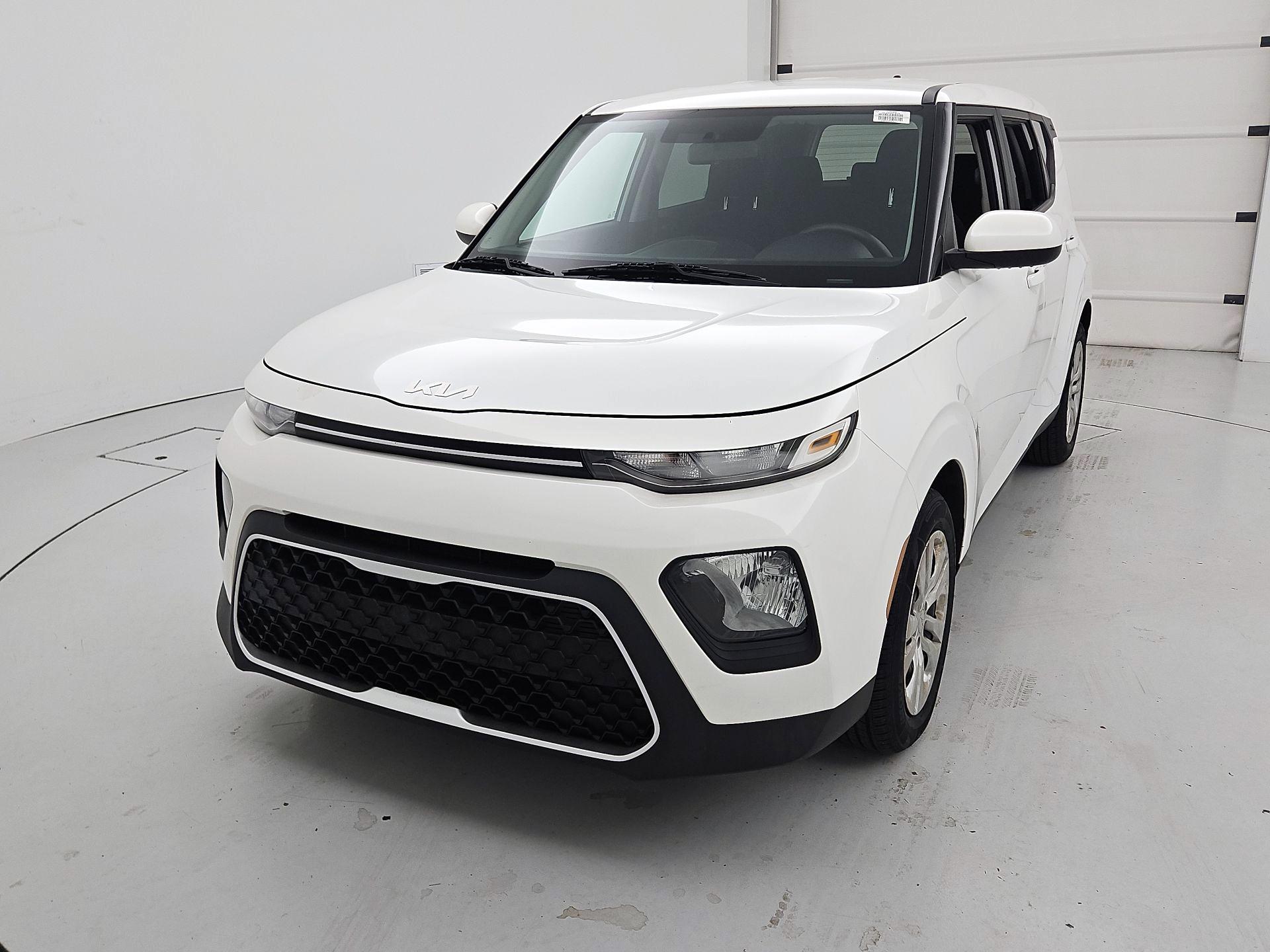 Thumbnail: 2022 Kia Soul - 3
