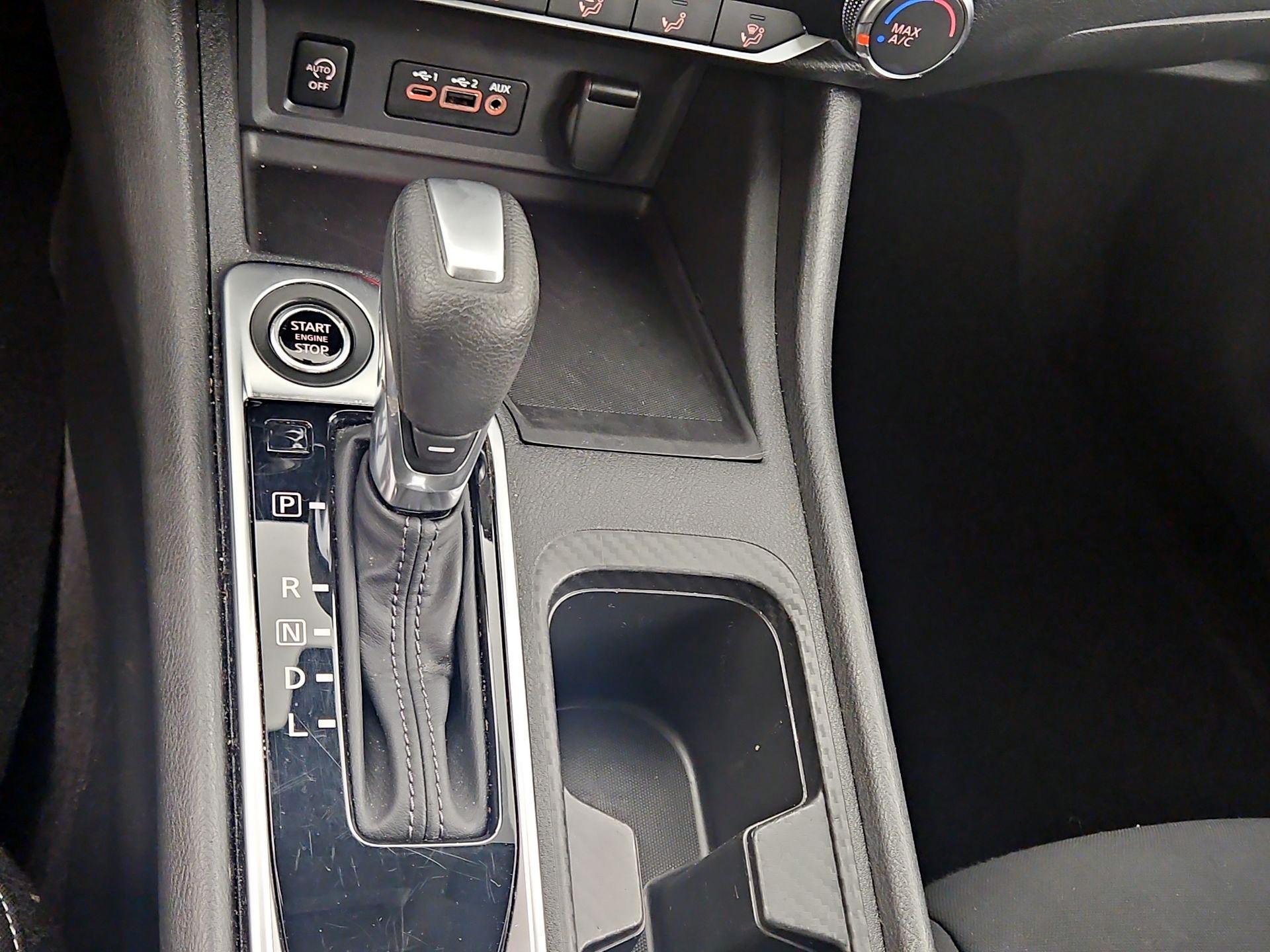 Thumbnail: 2025 Nissan Sentra - 17