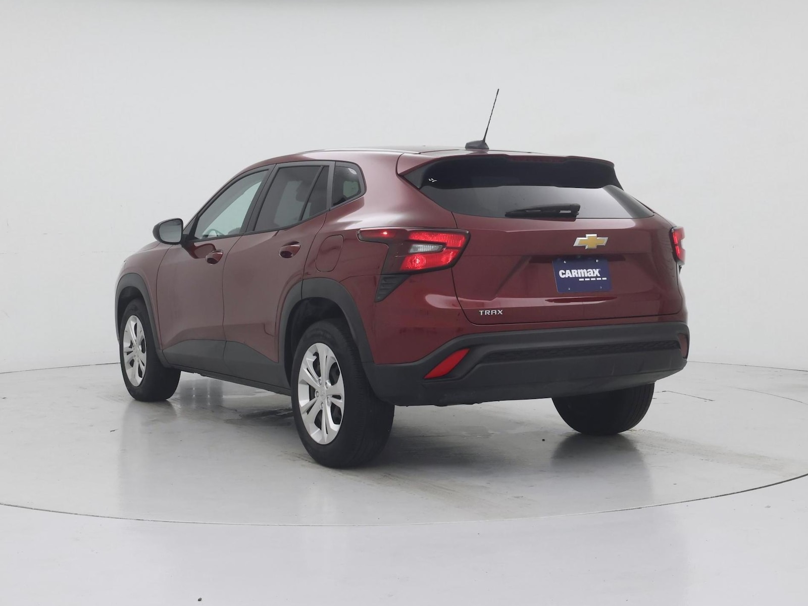 2024 Chevrolet Trax LS - Photo 3