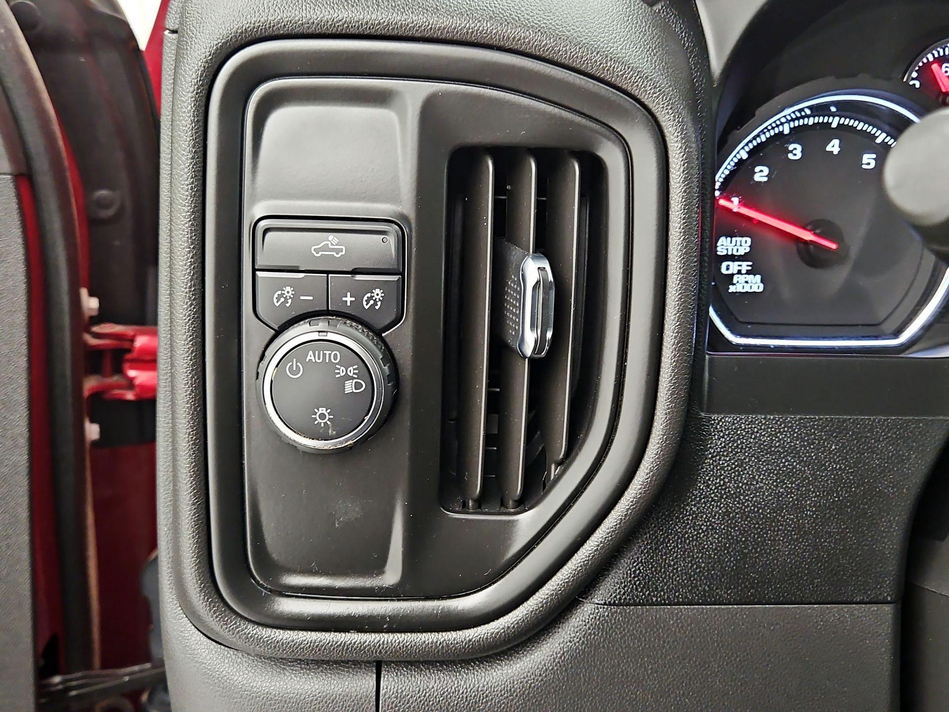 Thumbnail: 2022 Chevrolet Silverado 1500 - 13