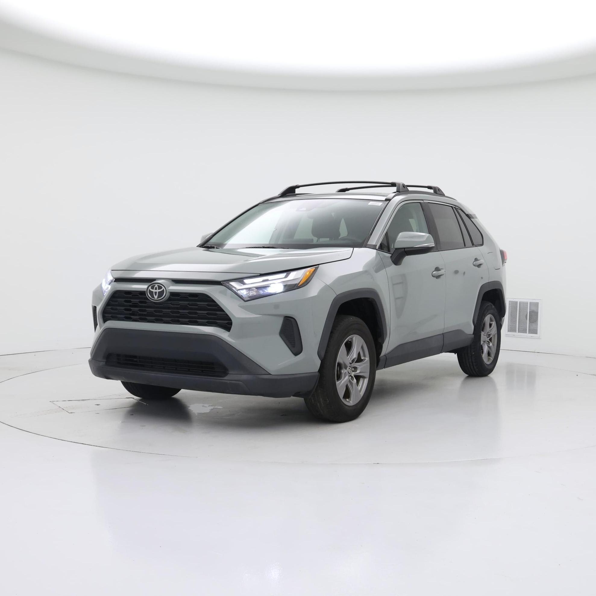 Thumbnail: 2022 Toyota RAV4 - 4