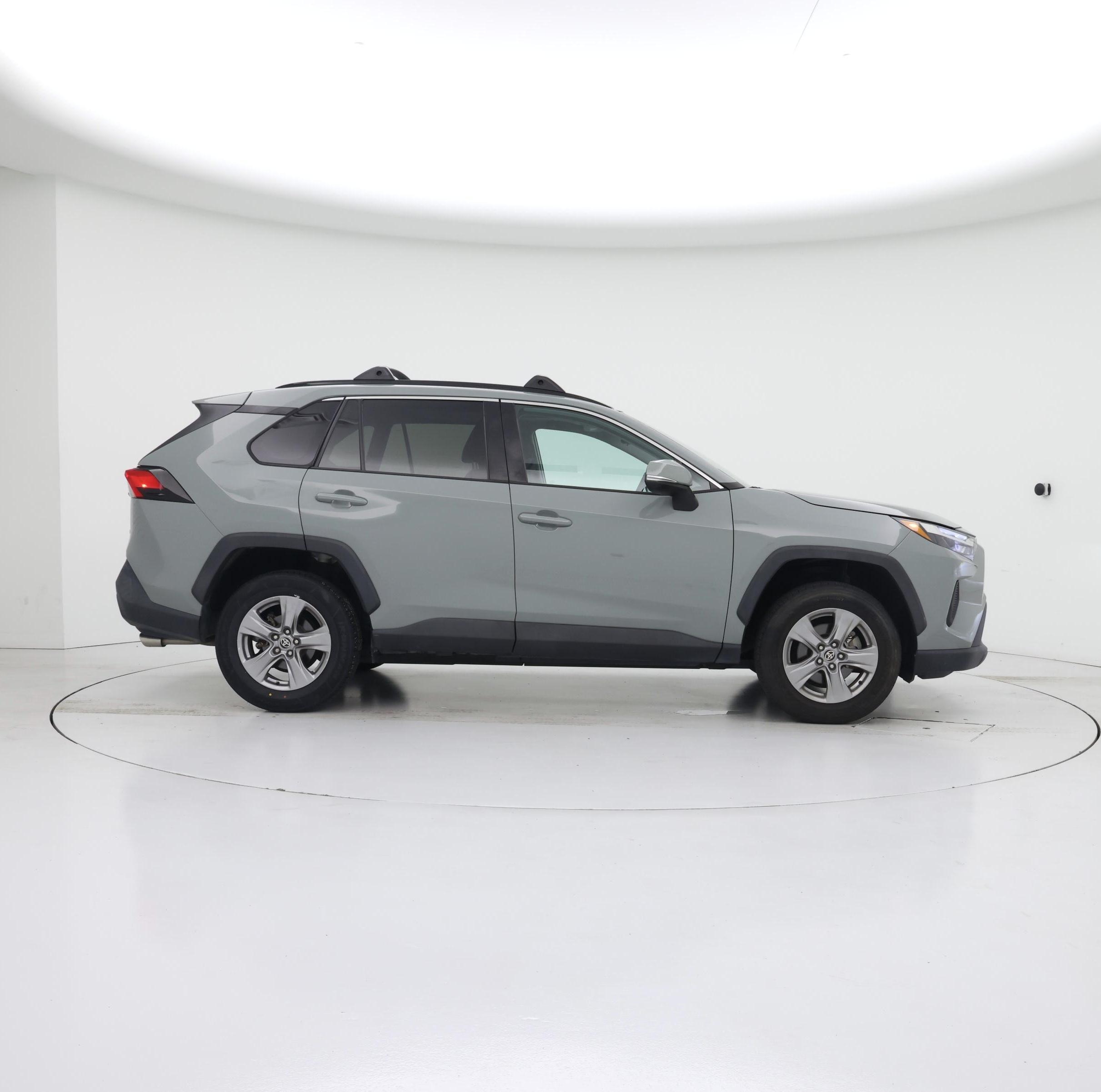 Thumbnail: 2022 Toyota RAV4 - 7