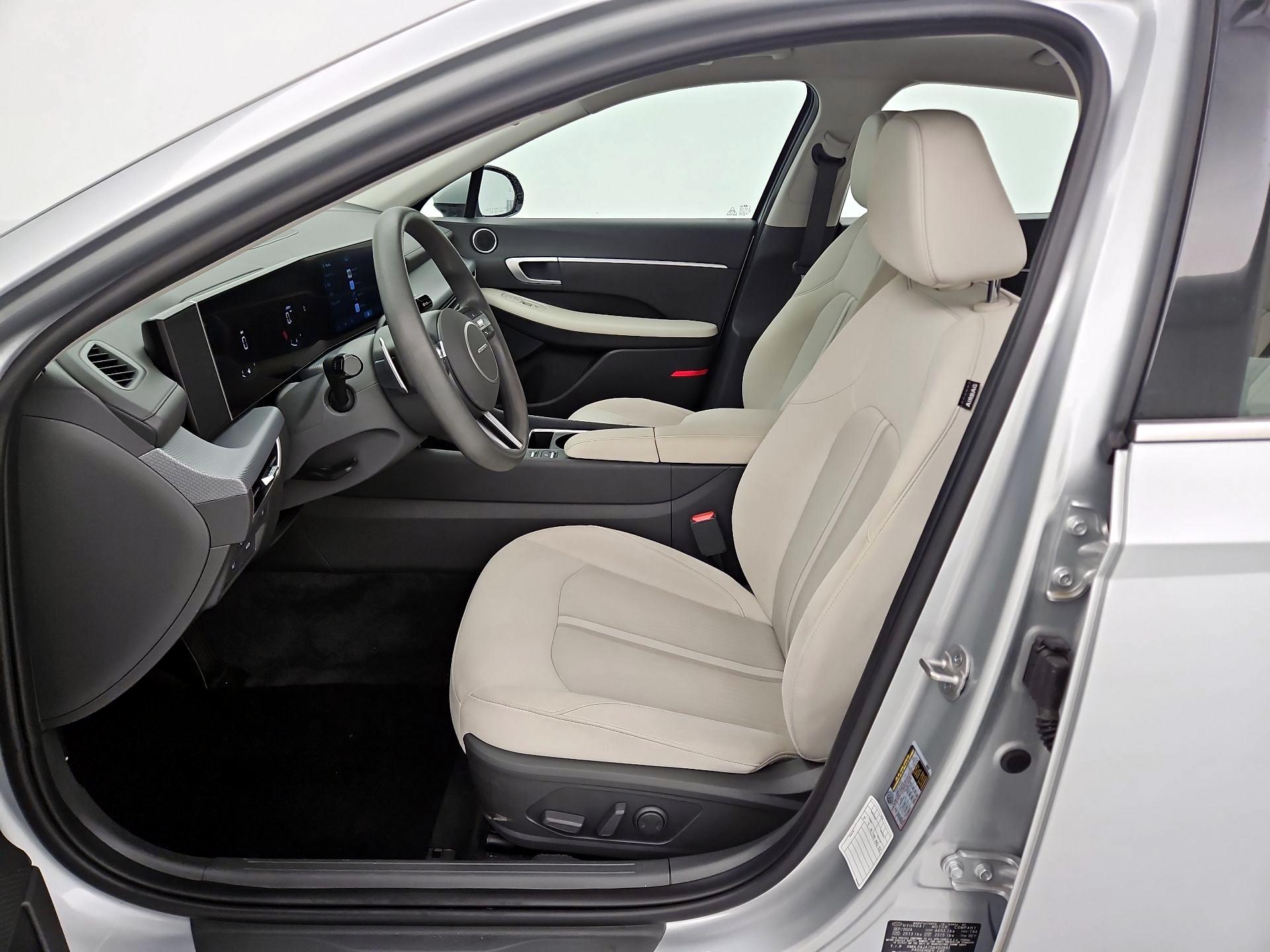 Thumbnail: 2025 Hyundai Sonata - 9