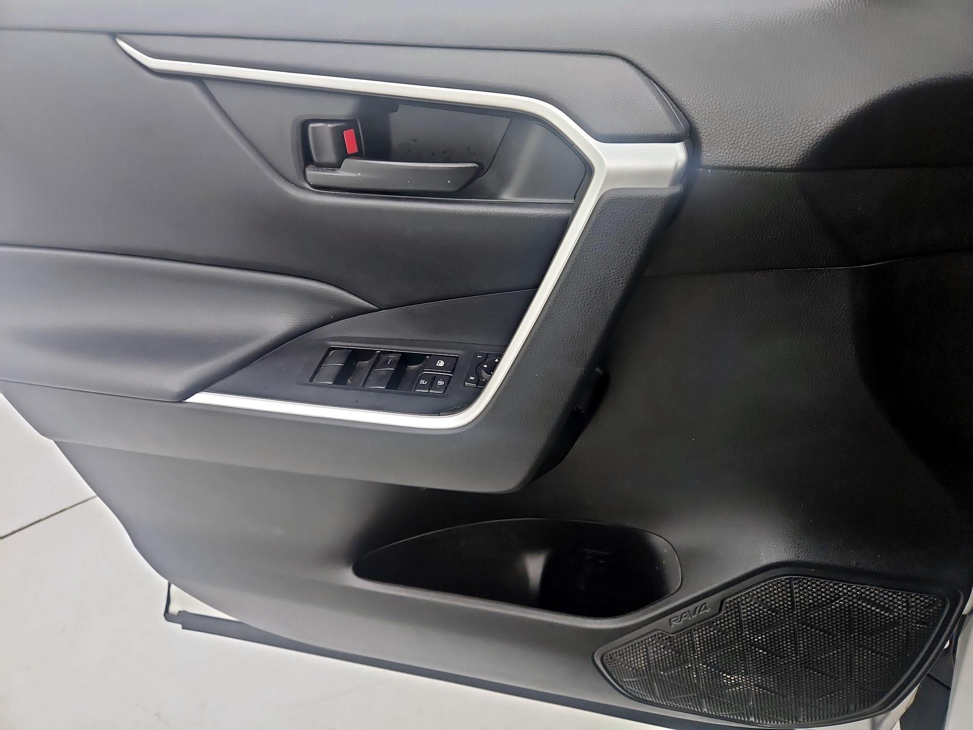 Thumbnail: 2023 Toyota RAV4 - 12
