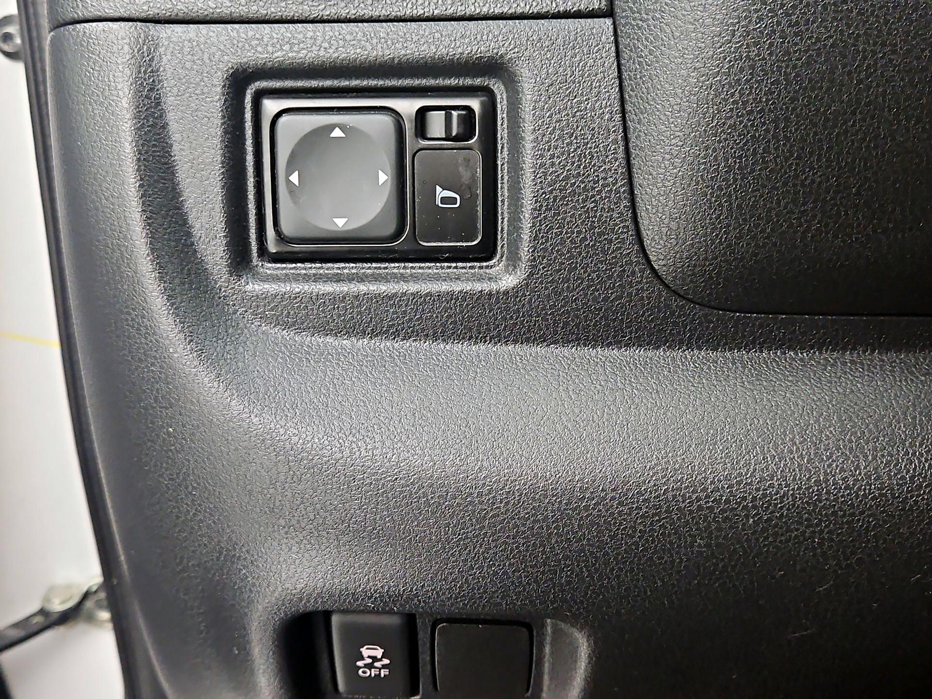 Thumbnail: 2017 Nissan Versa - 13