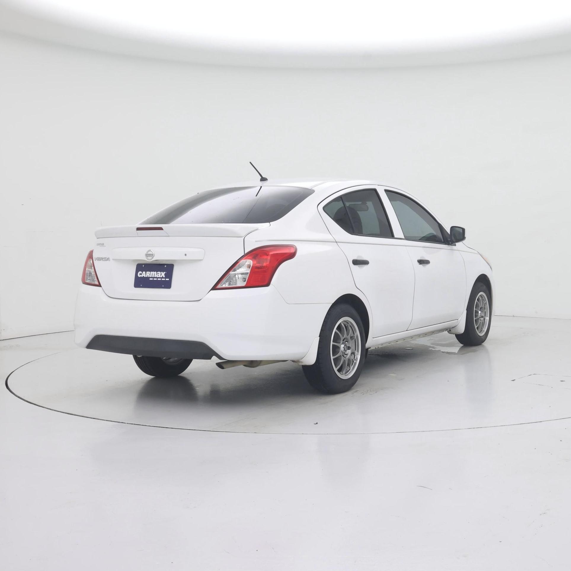 Thumbnail: 2017 Nissan Versa - 8