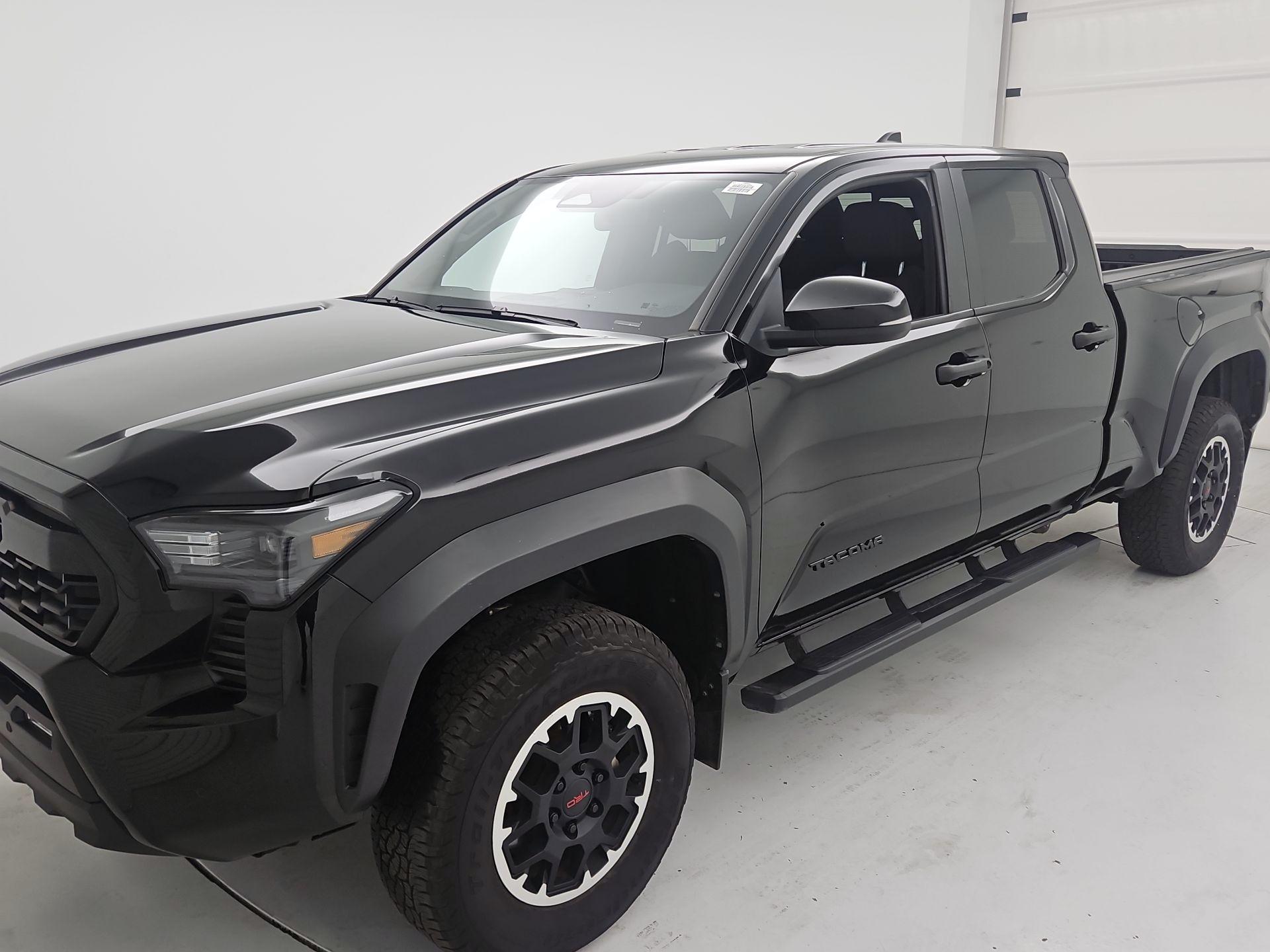 Thumbnail: 2024 Toyota Tacoma - 3