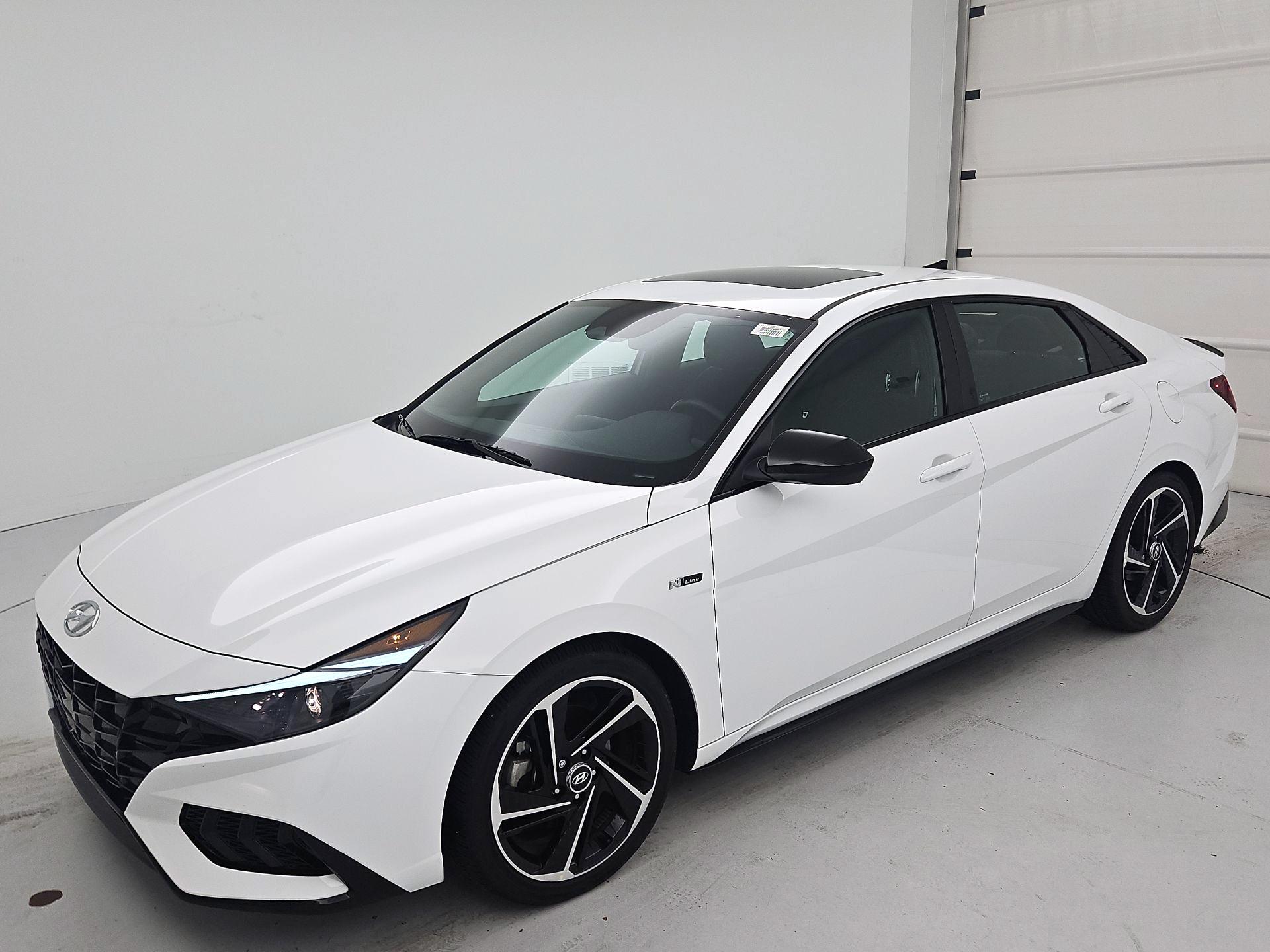 Thumbnail: 2023 Hyundai Elantra - 3