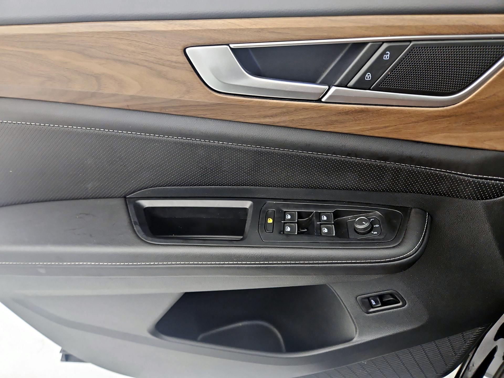 Thumbnail: 2025 Volkswagen Atlas - 12