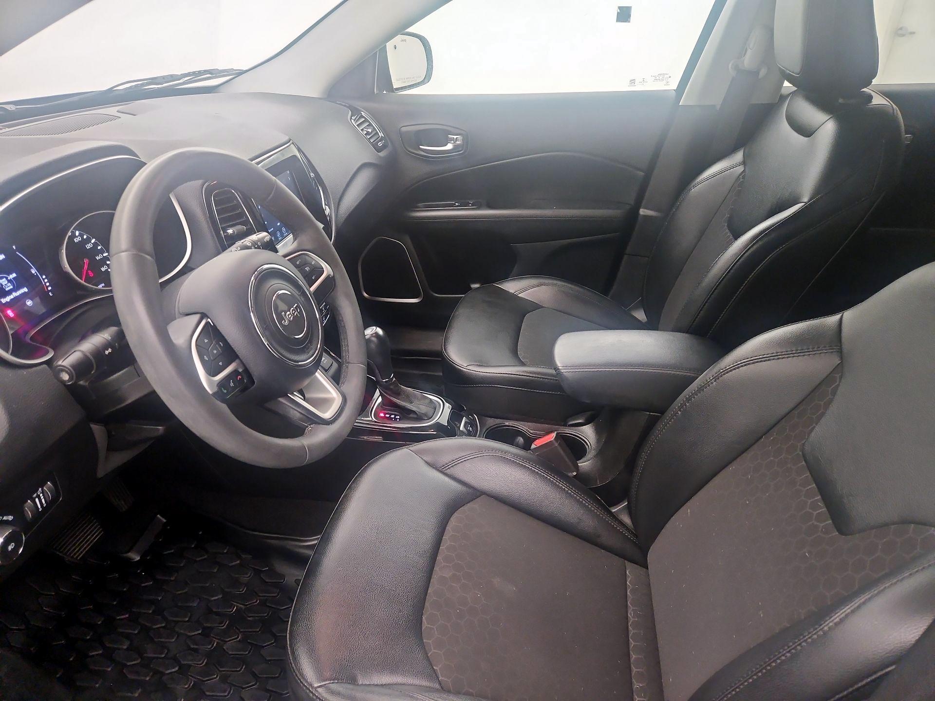Thumbnail: 2021 Jeep Compass - 11