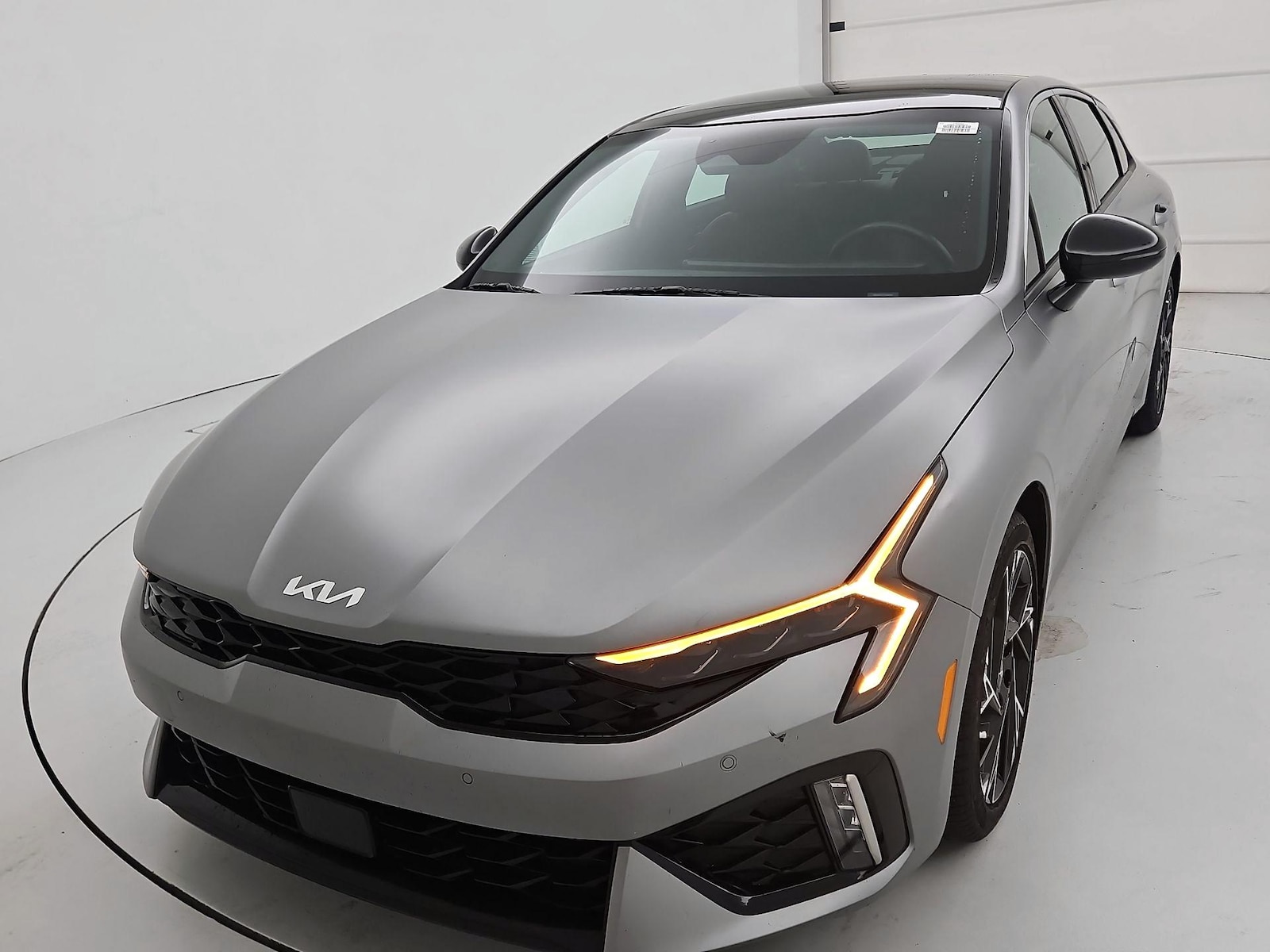 2025 Kia K5 GT-Line - Photo 3