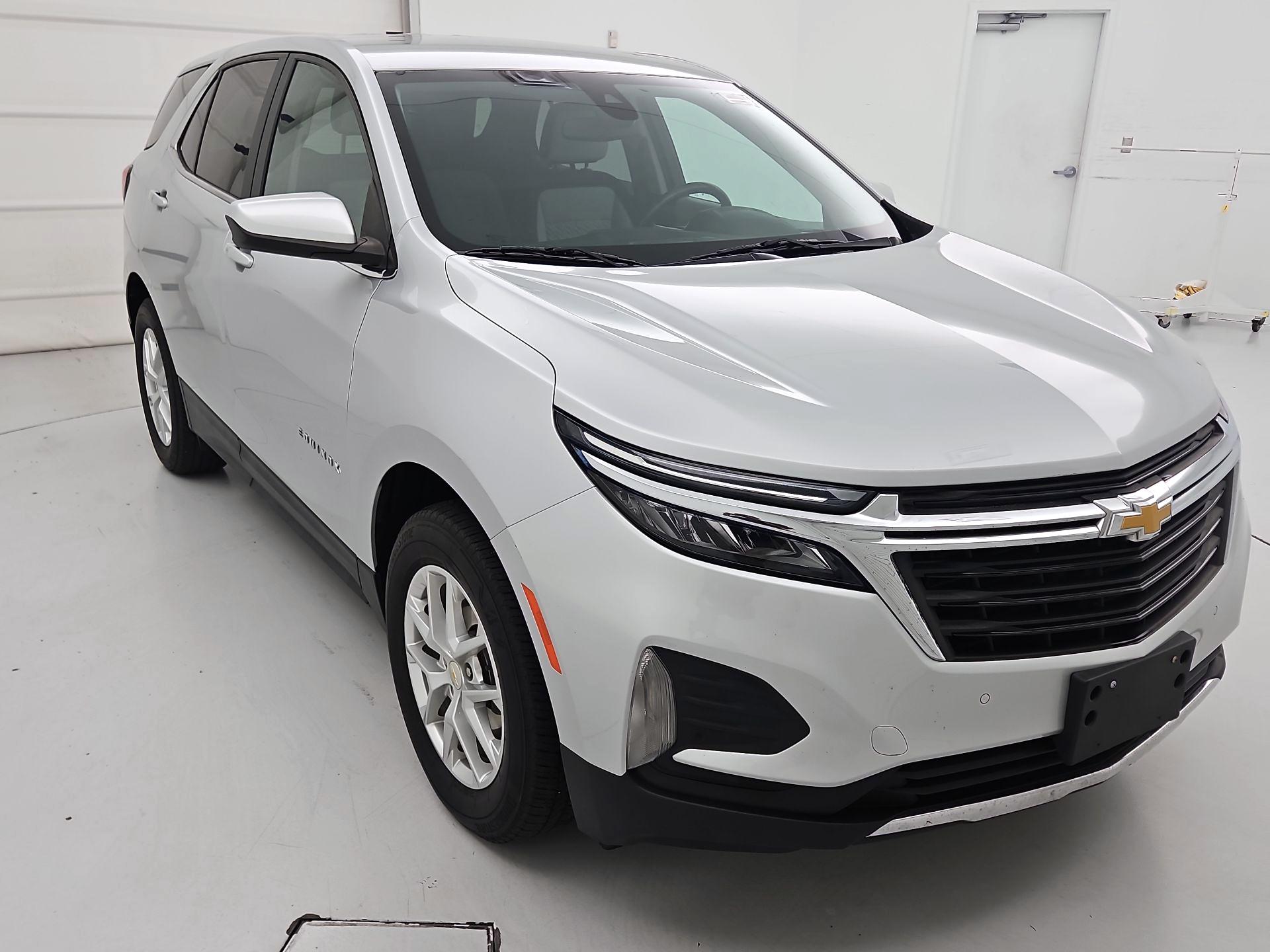 Thumbnail: 2022 Chevrolet Equinox - 1