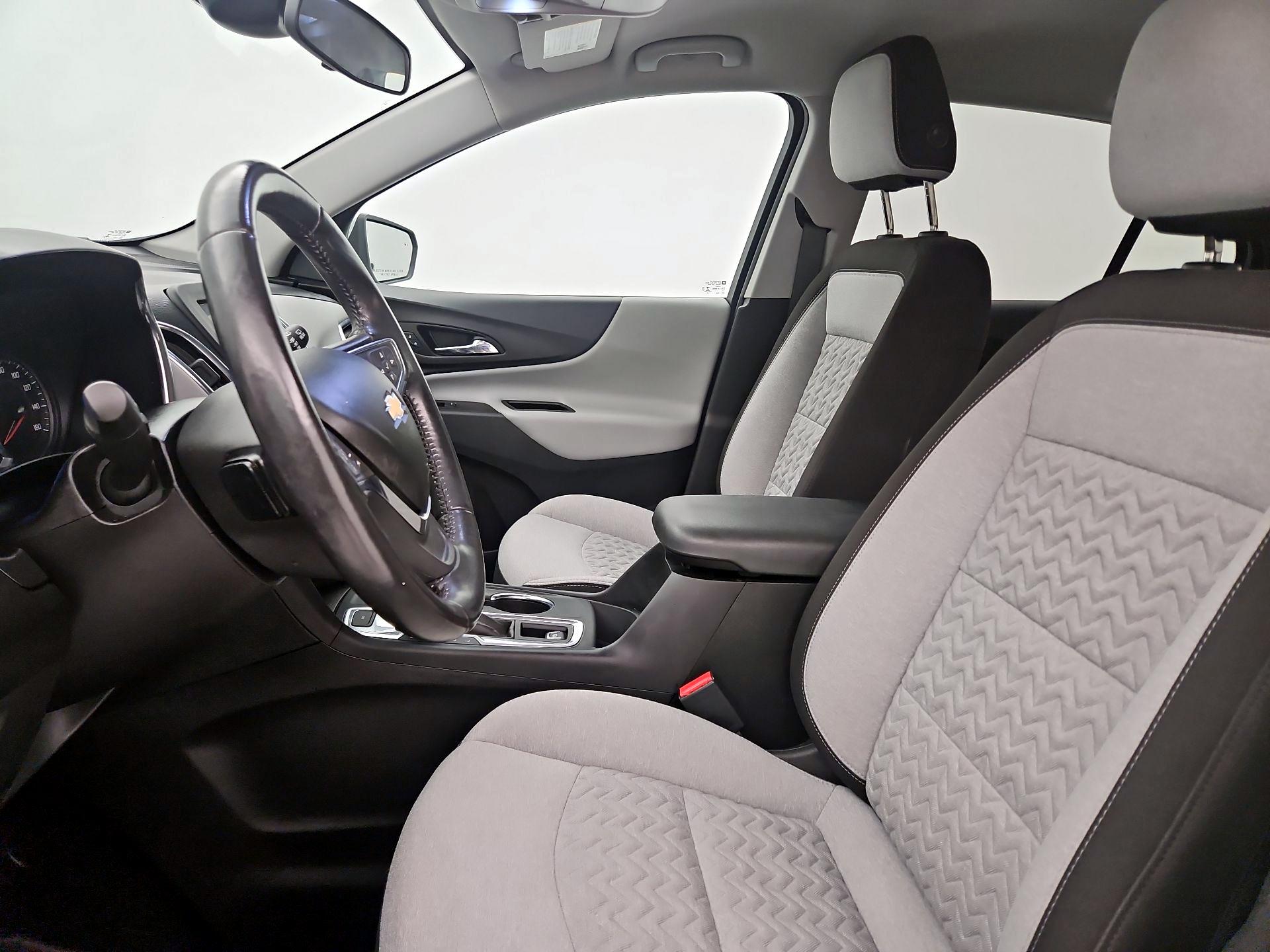 Thumbnail: 2022 Chevrolet Equinox - 9