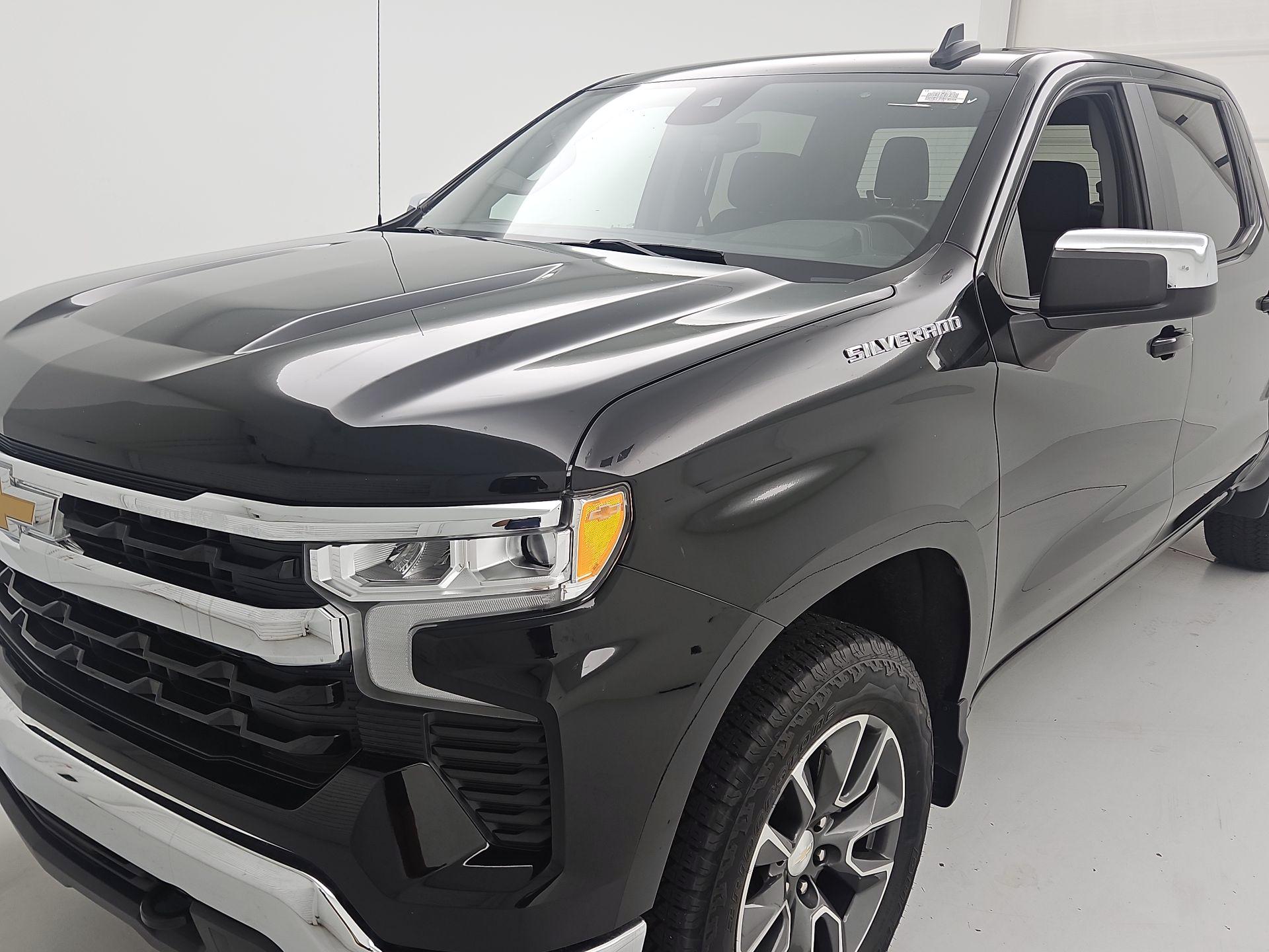 Thumbnail: 2023 Chevrolet Silverado 1500 - 3