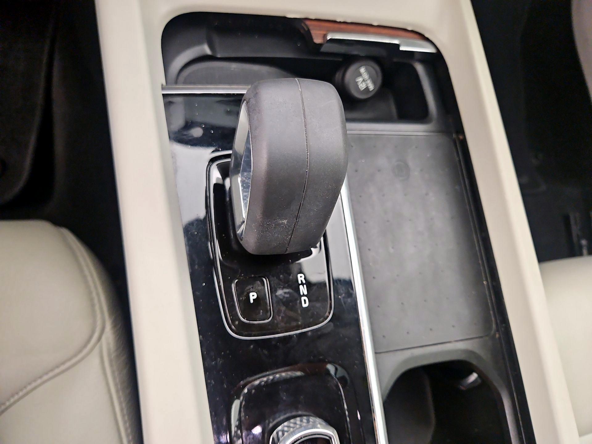 Thumbnail: 2022 Volvo S60 - 18