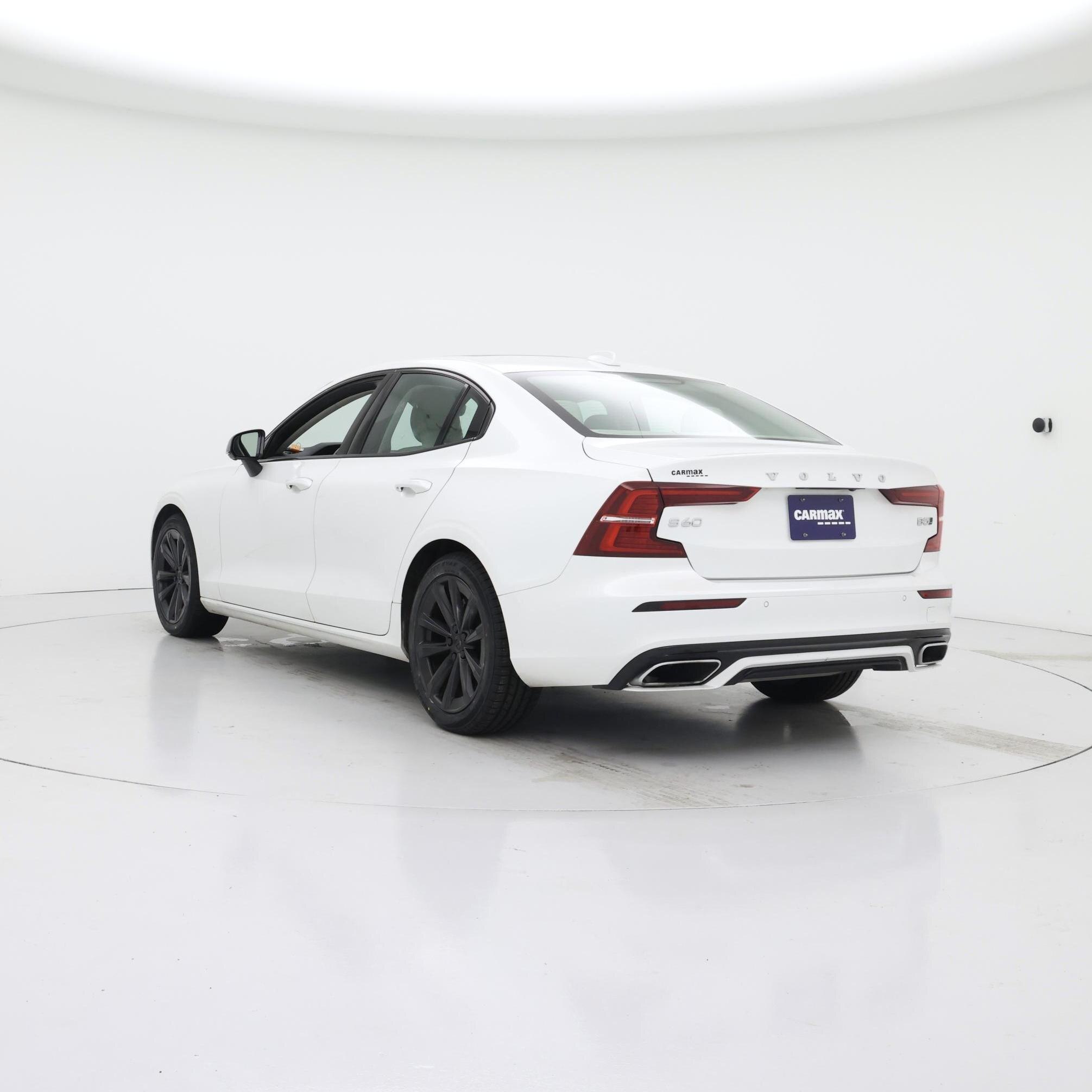 Thumbnail: 2022 Volvo S60 - 2