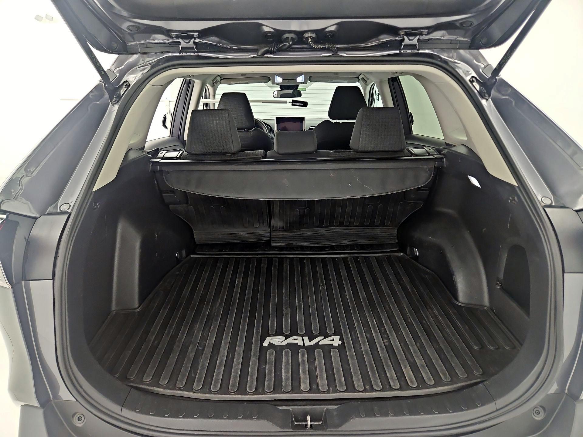 Thumbnail: 2024 Toyota RAV4 - 19