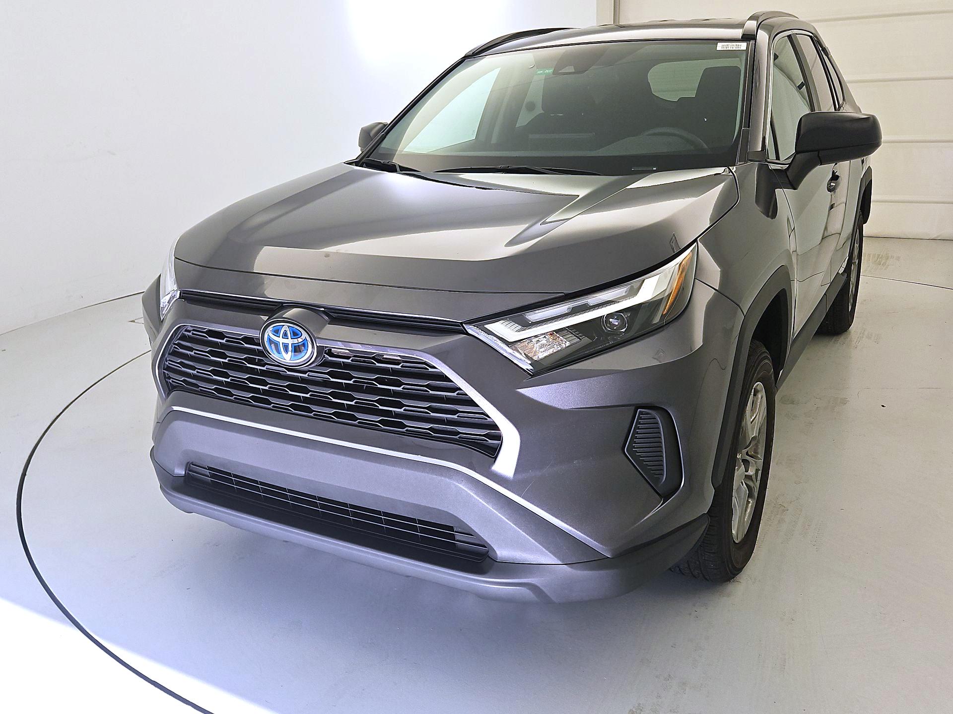Thumbnail: 2024 Toyota RAV4 - 3