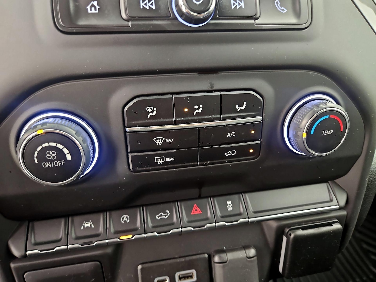 2023 Chevrolet Silverado 1500 Custom - Photo 17
